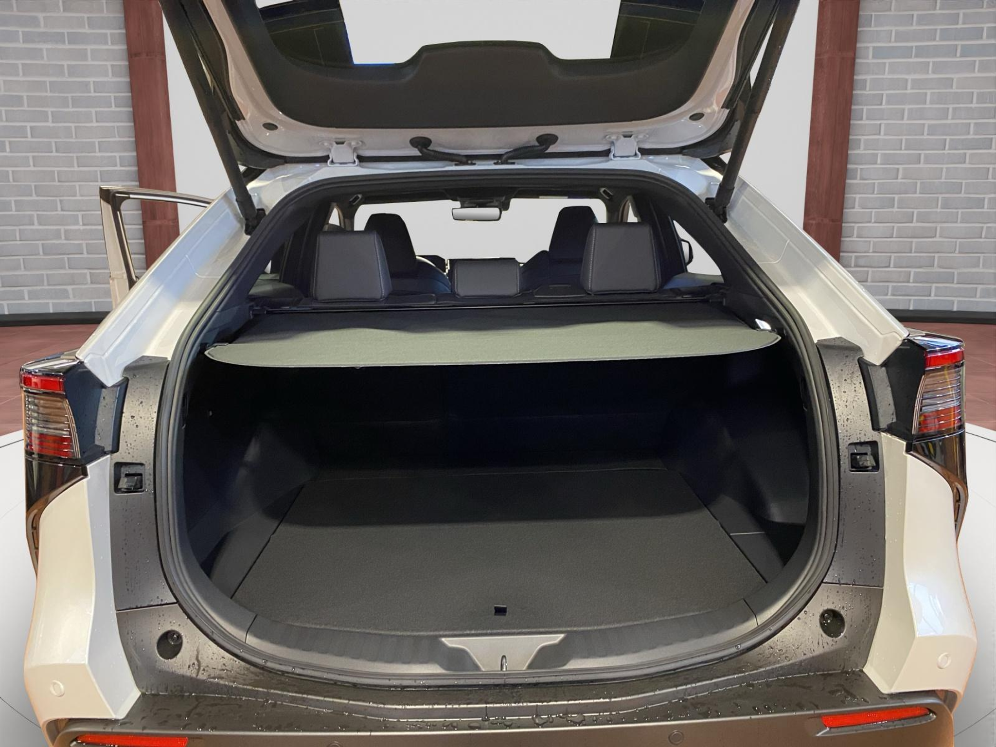 listing desktop thumbnail image 10