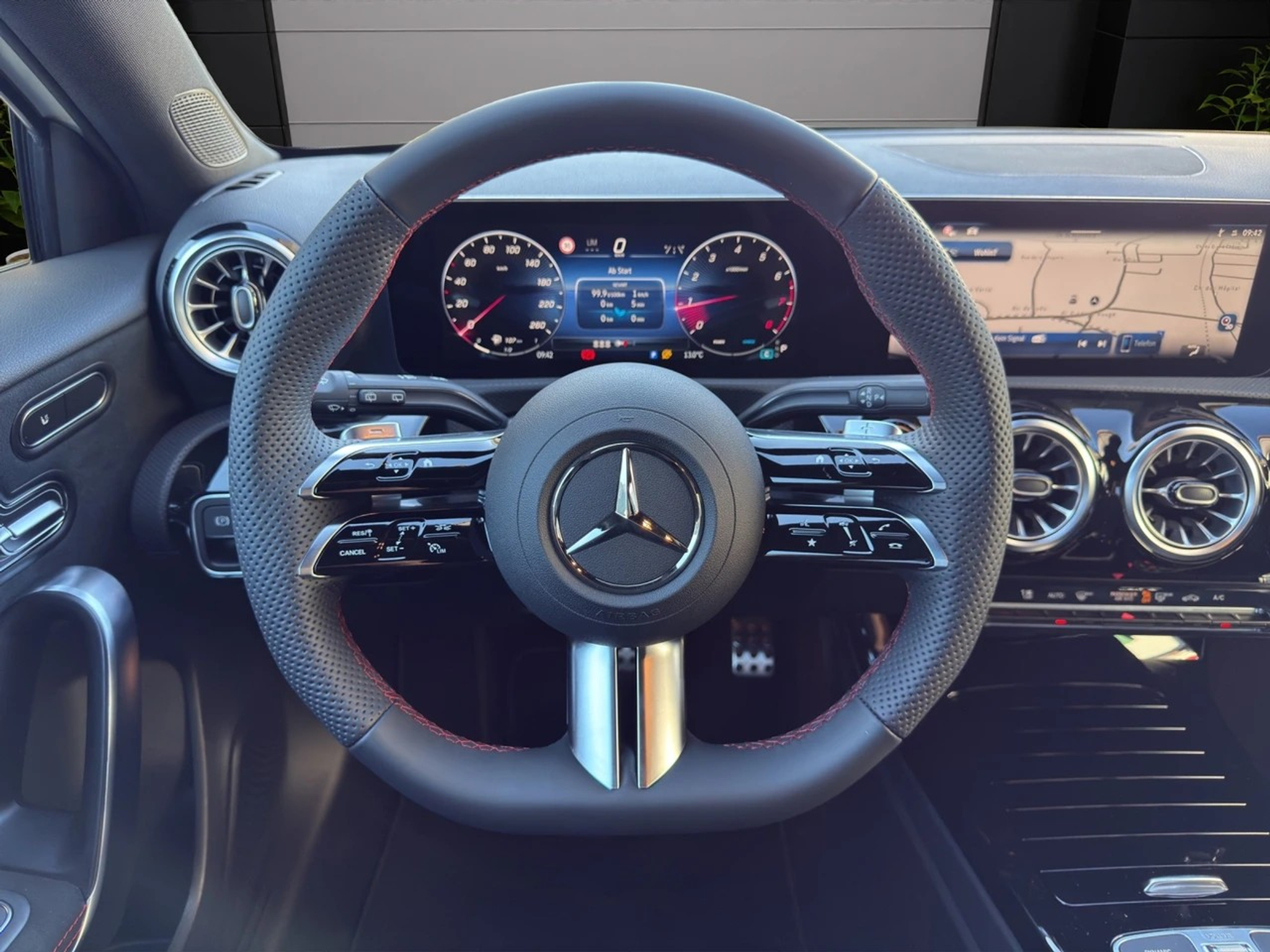 listing desktop thumbnail image 6