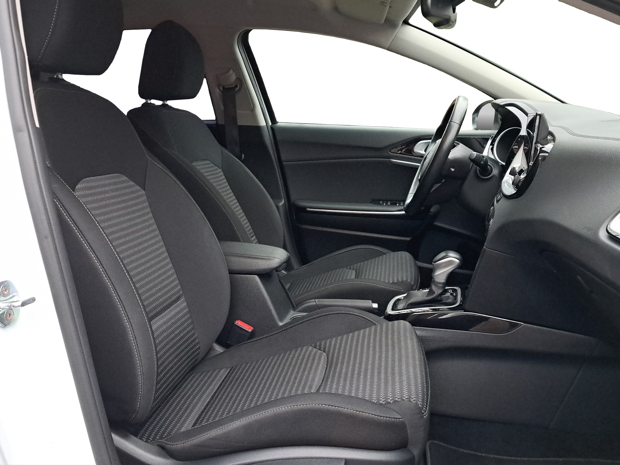 listing desktop thumbnail image 10