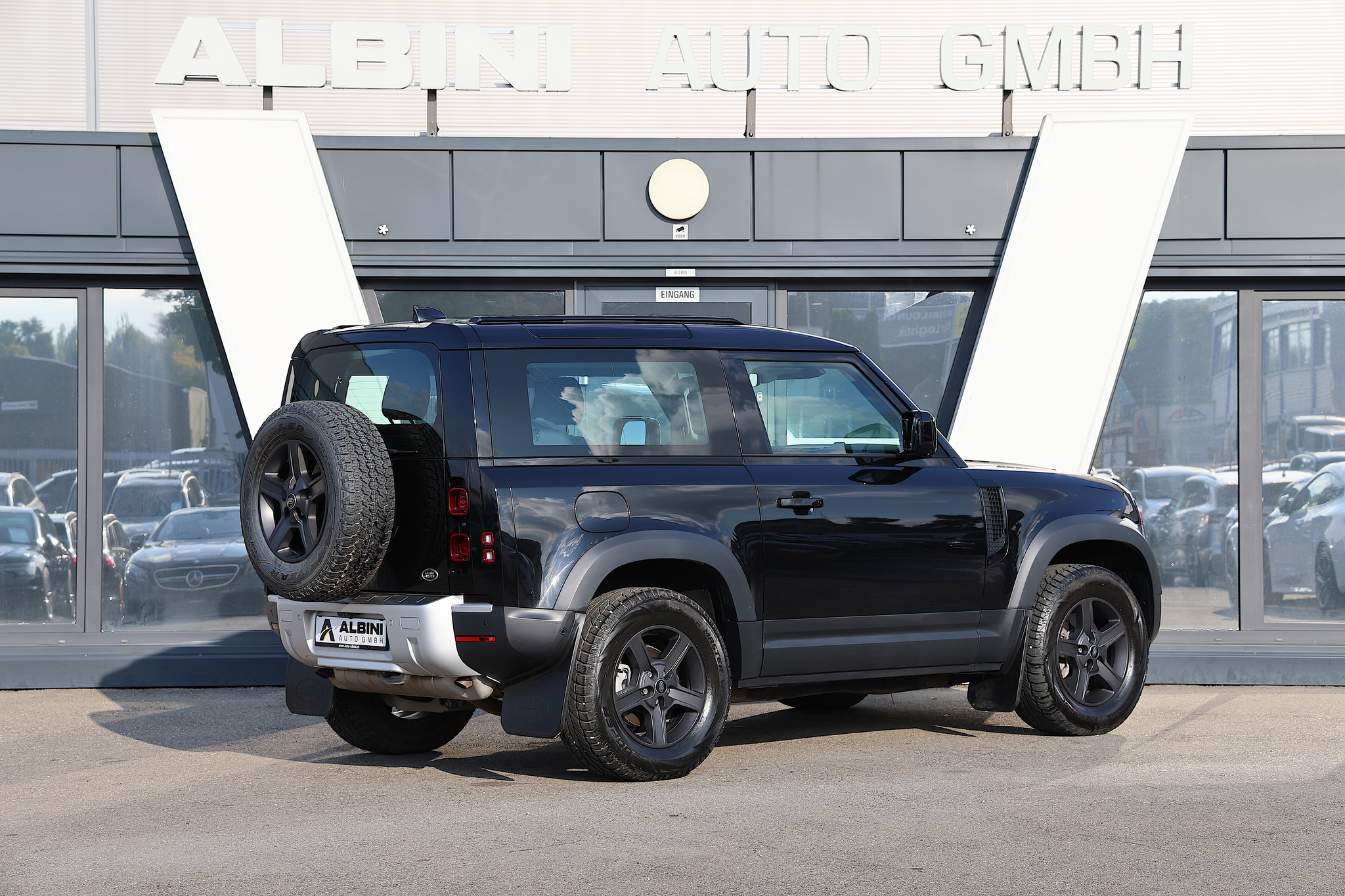 listing desktop thumbnail image 2