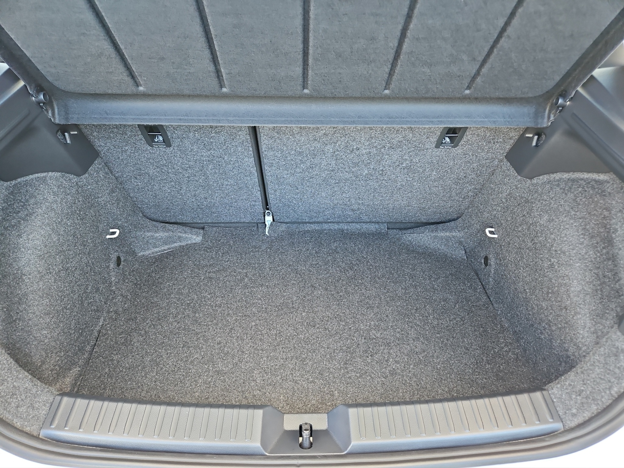 listing desktop thumbnail image 8