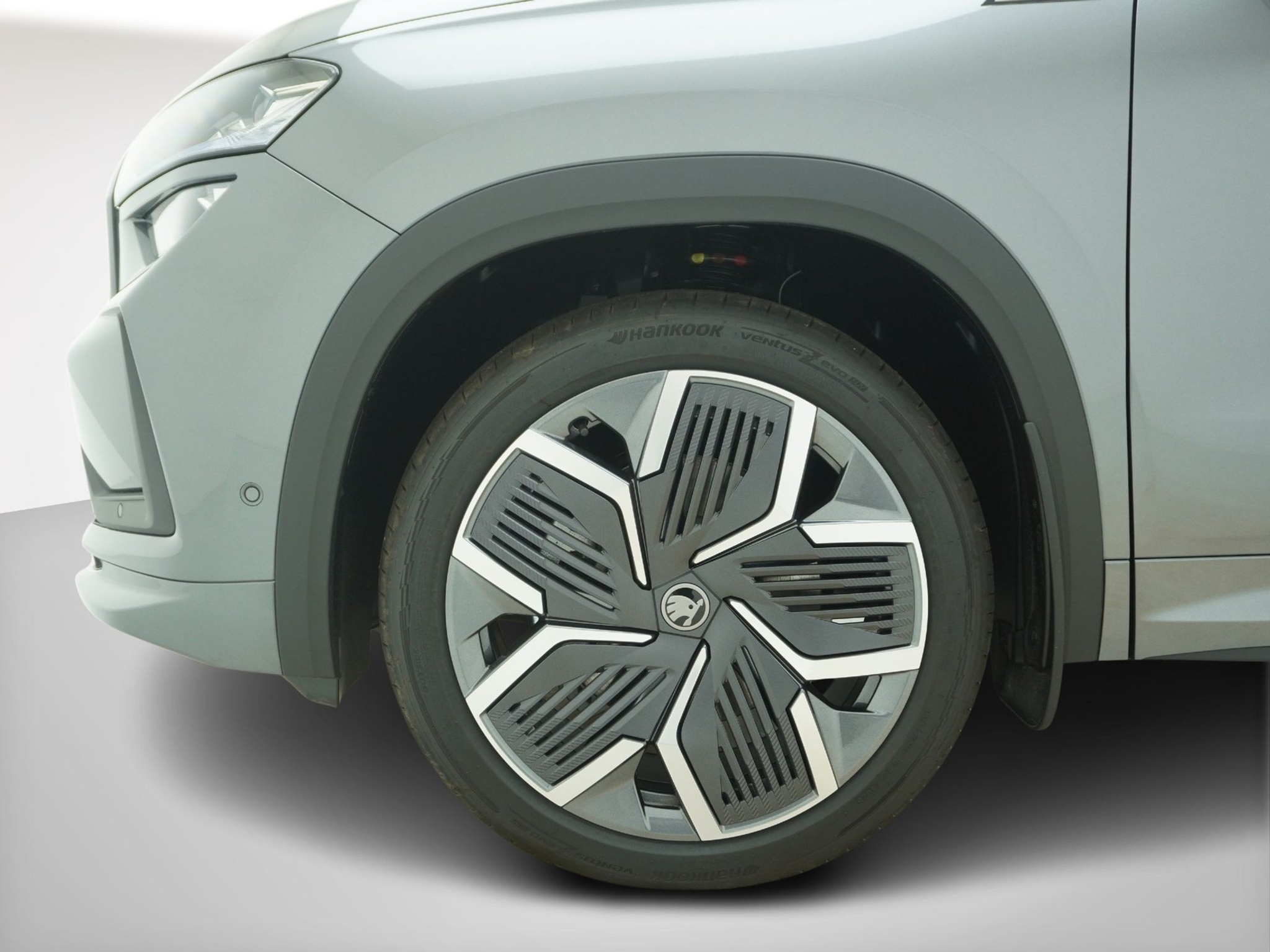 listing desktop thumbnail image 9