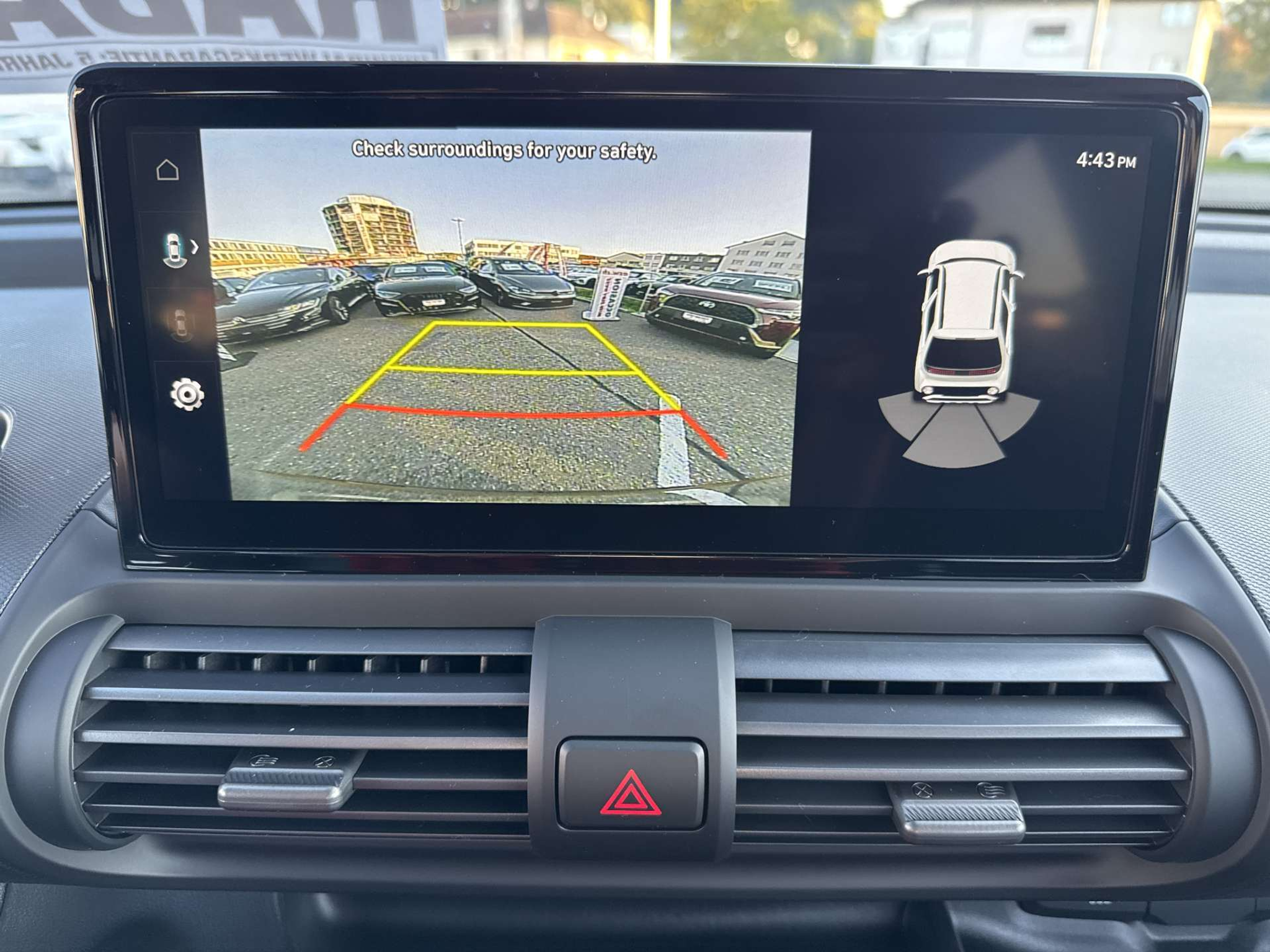 listing desktop thumbnail image 8