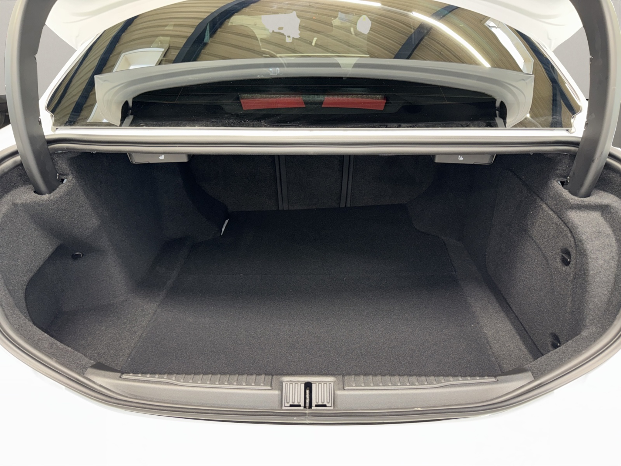 listing desktop thumbnail image 8