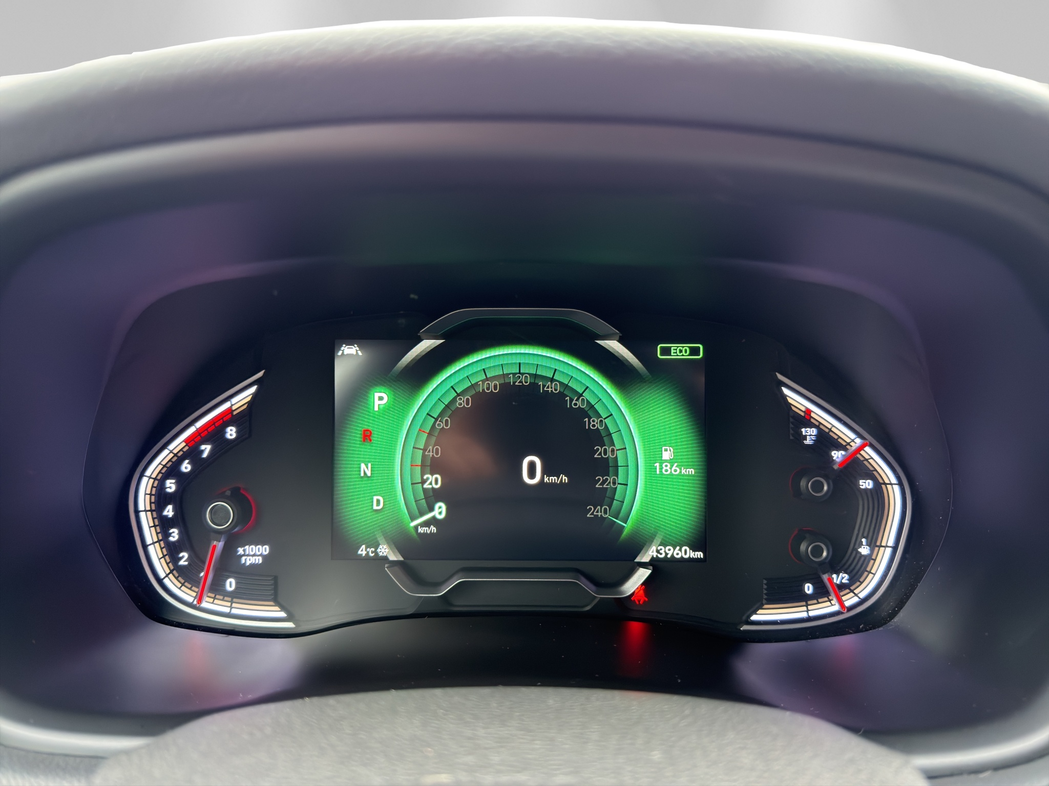 listing desktop thumbnail image 15