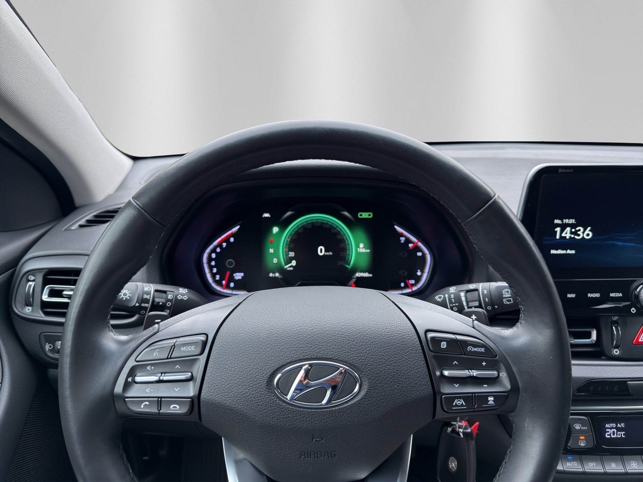 listing desktop thumbnail image 14