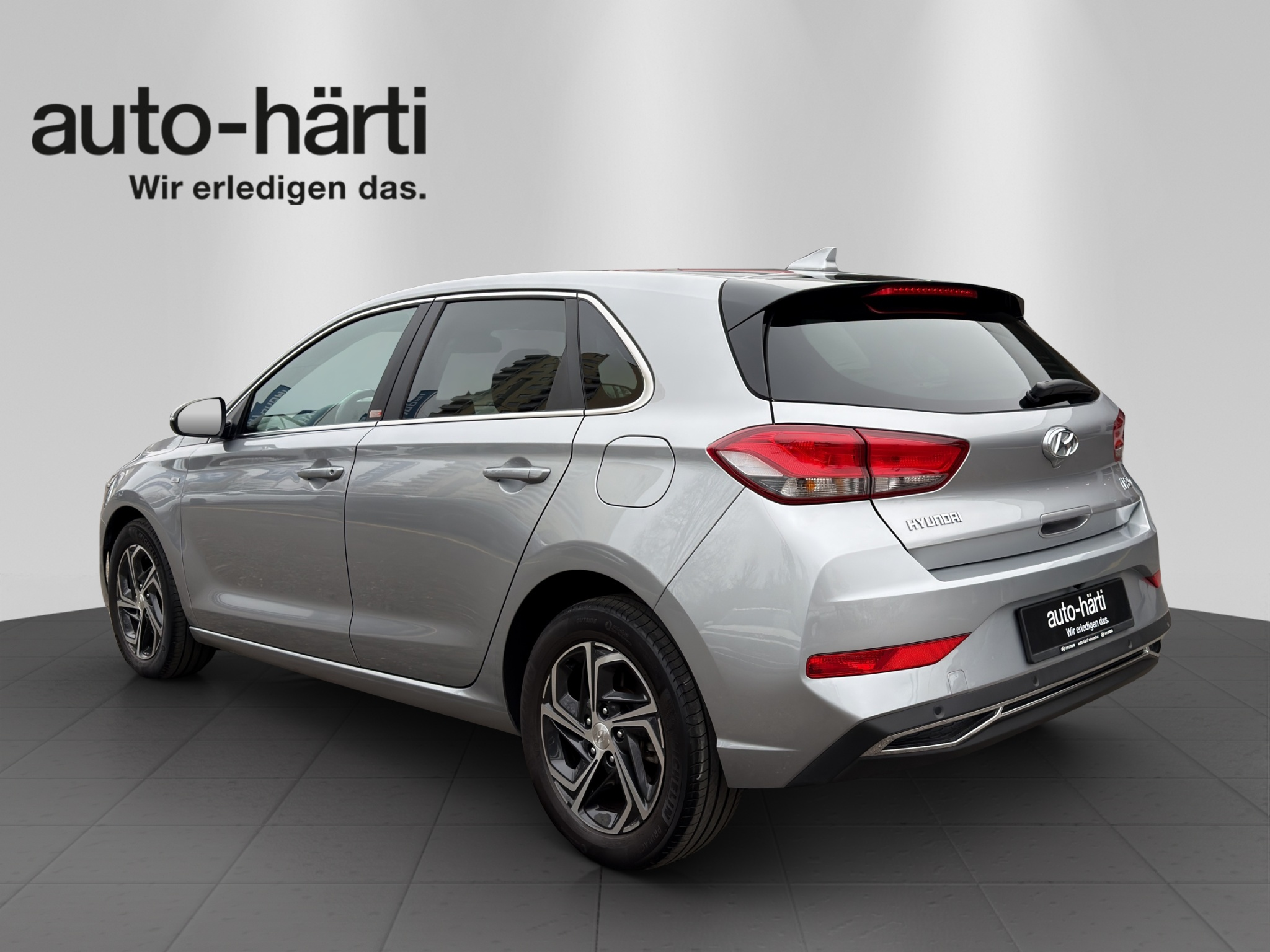 listing desktop thumbnail image 2