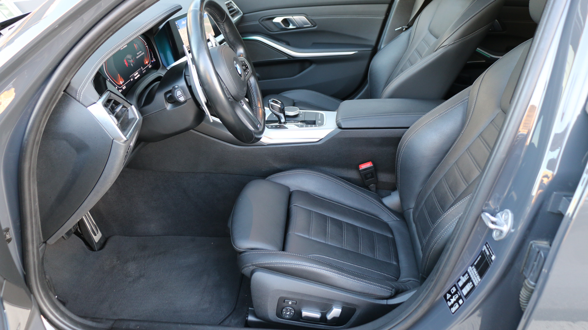 listing desktop thumbnail image 14