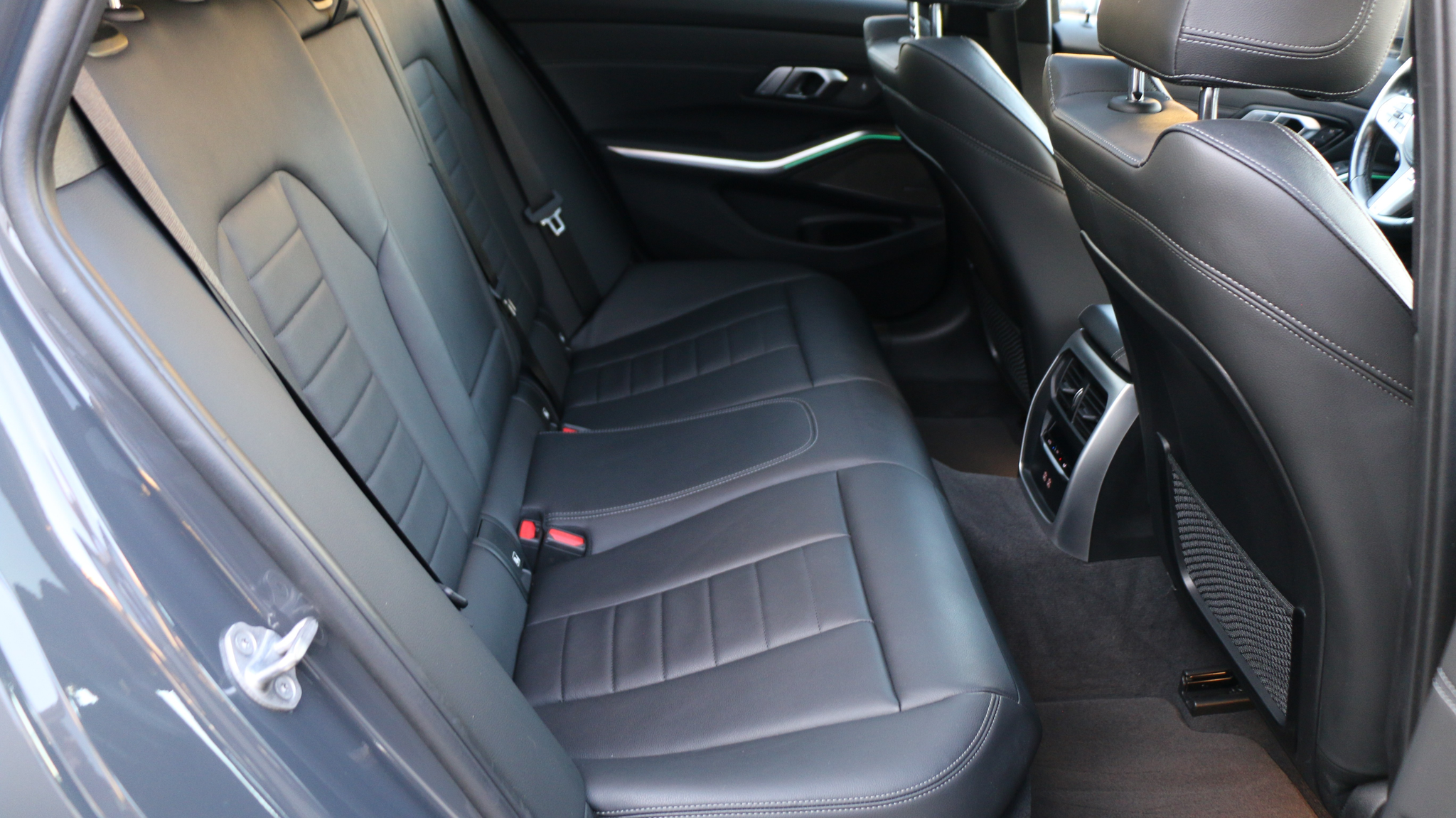 listing desktop thumbnail image 25