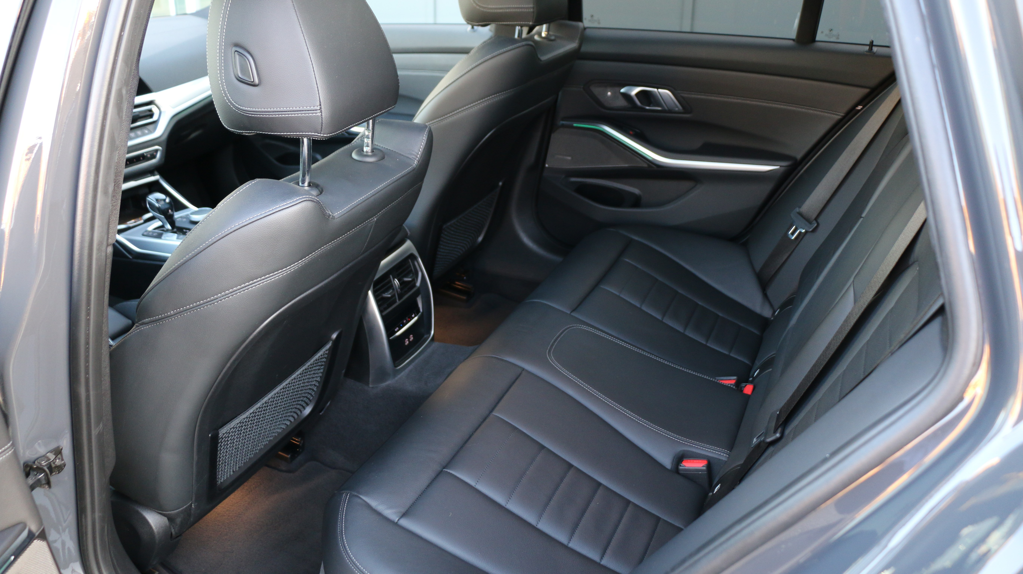 listing desktop thumbnail image 21