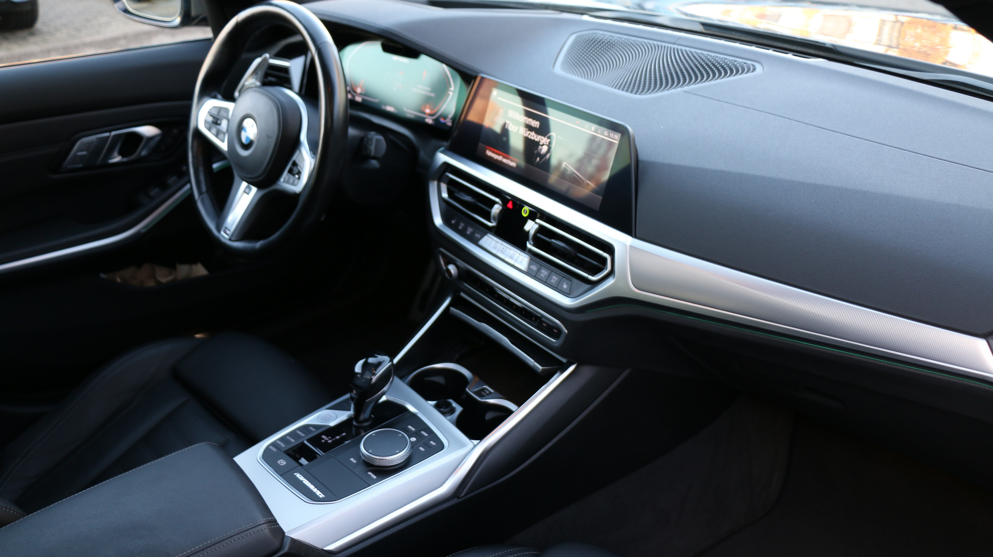 listing desktop thumbnail image 28