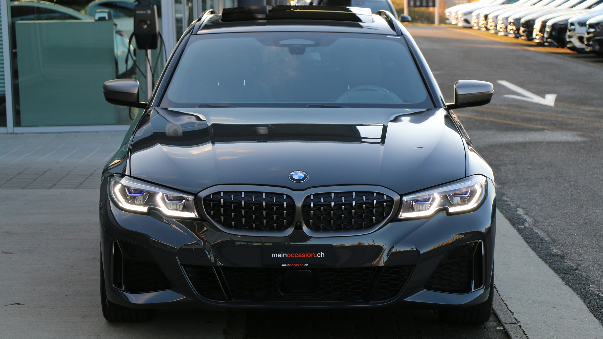 listing desktop thumbnail image 7