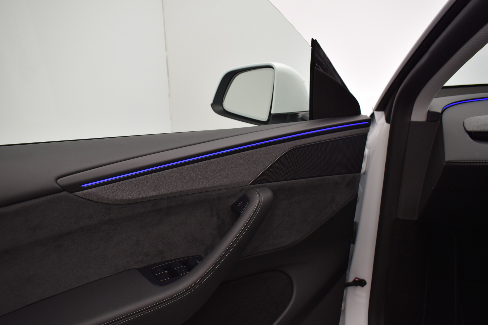 listing desktop thumbnail image 27