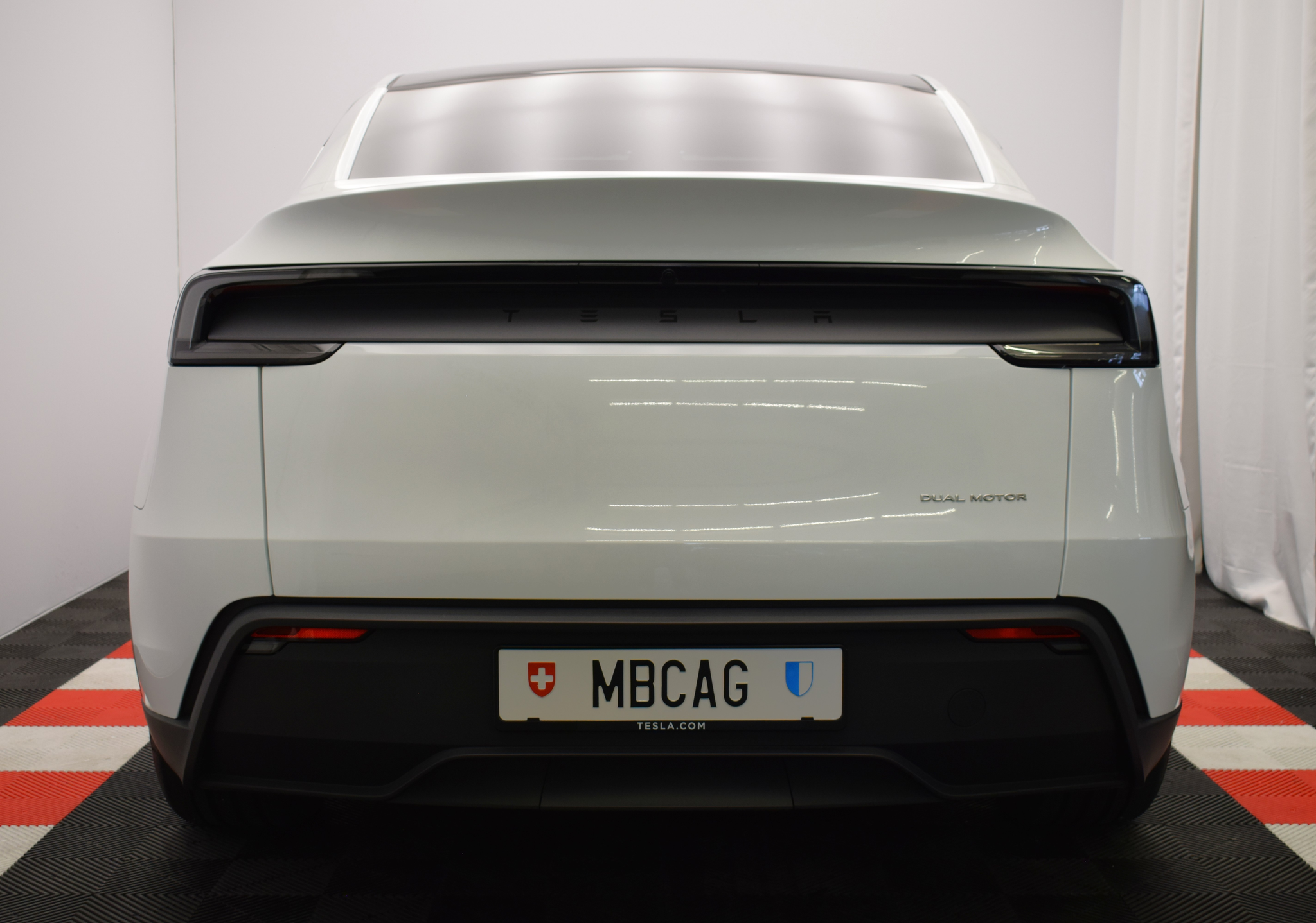 listing desktop thumbnail image 12