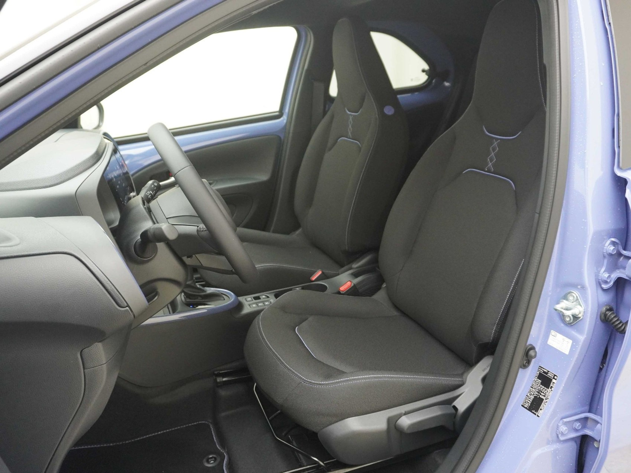 listing desktop thumbnail image 6