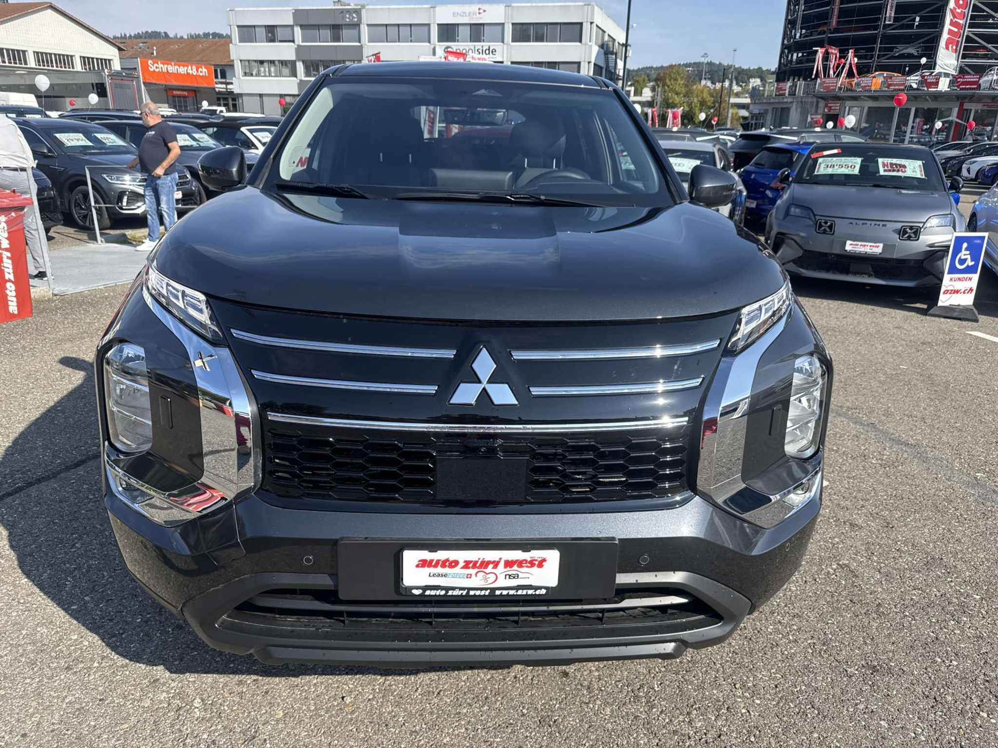 listing desktop thumbnail image 12