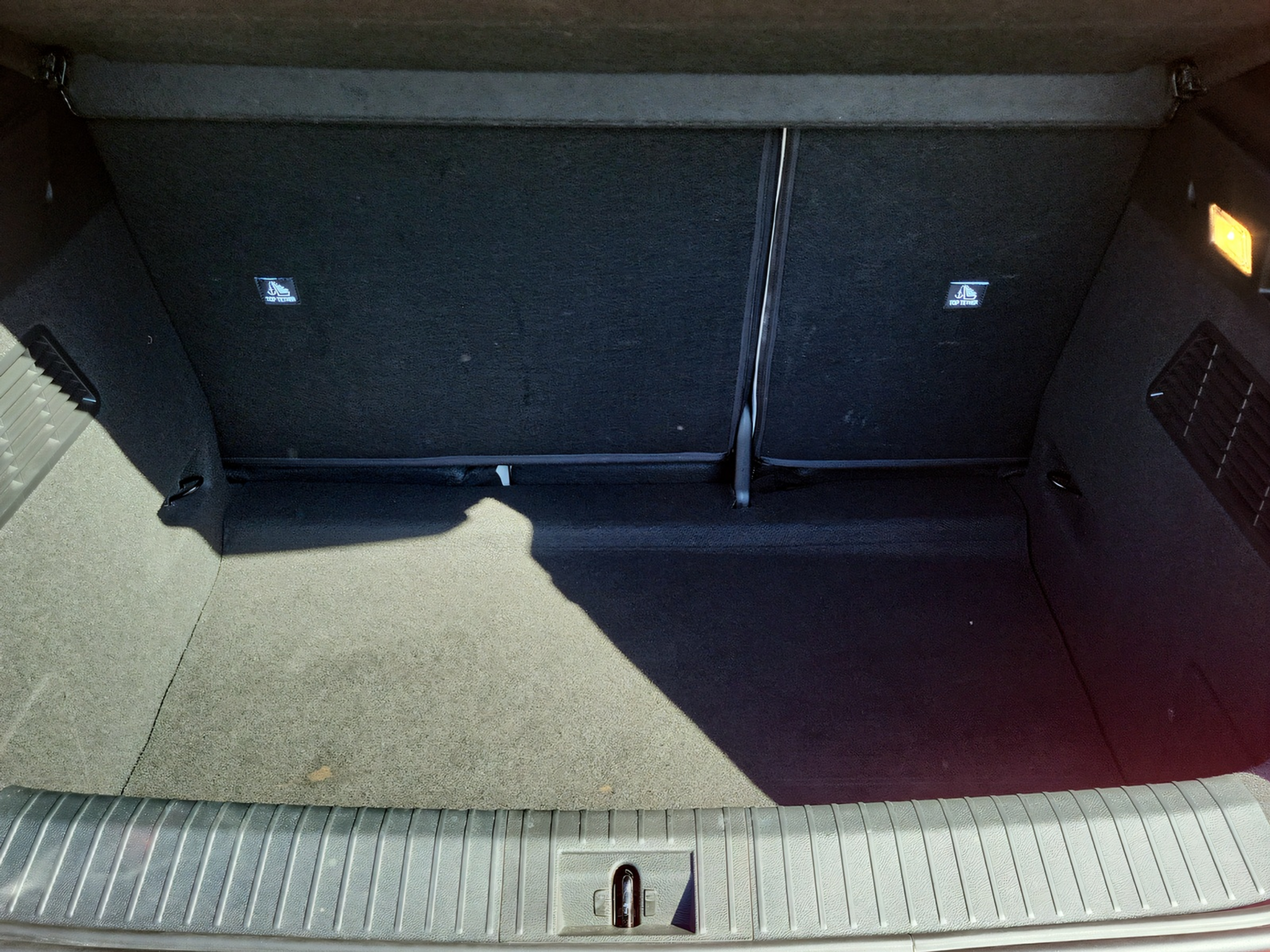 listing desktop thumbnail image 8