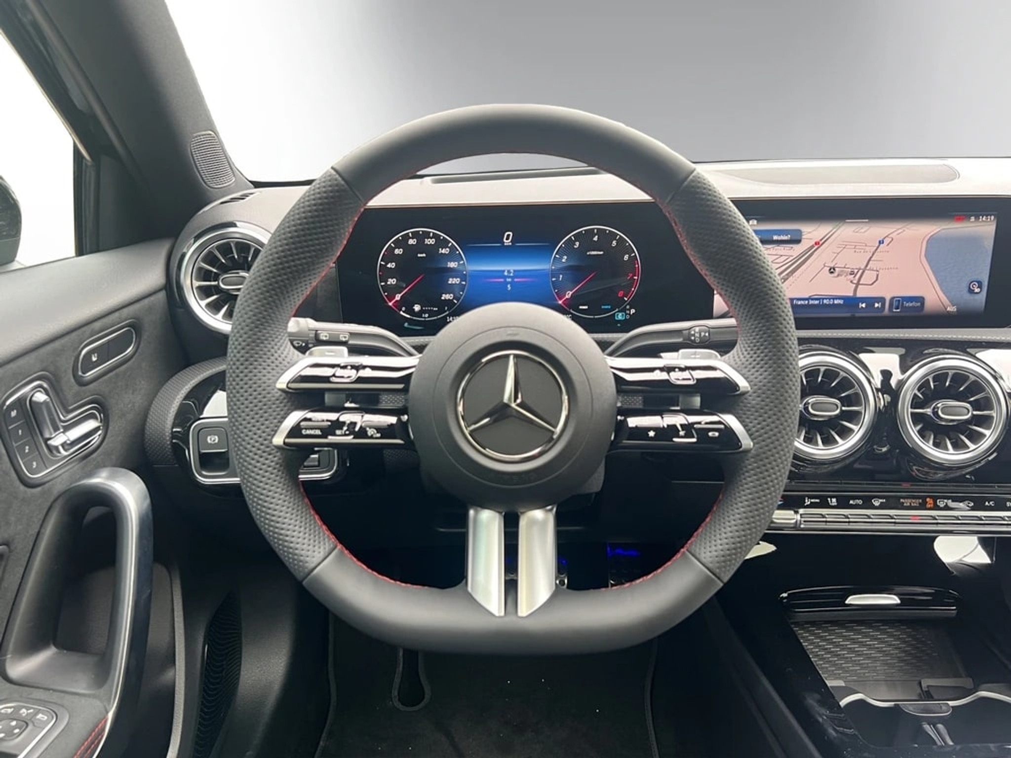 listing desktop thumbnail image 7