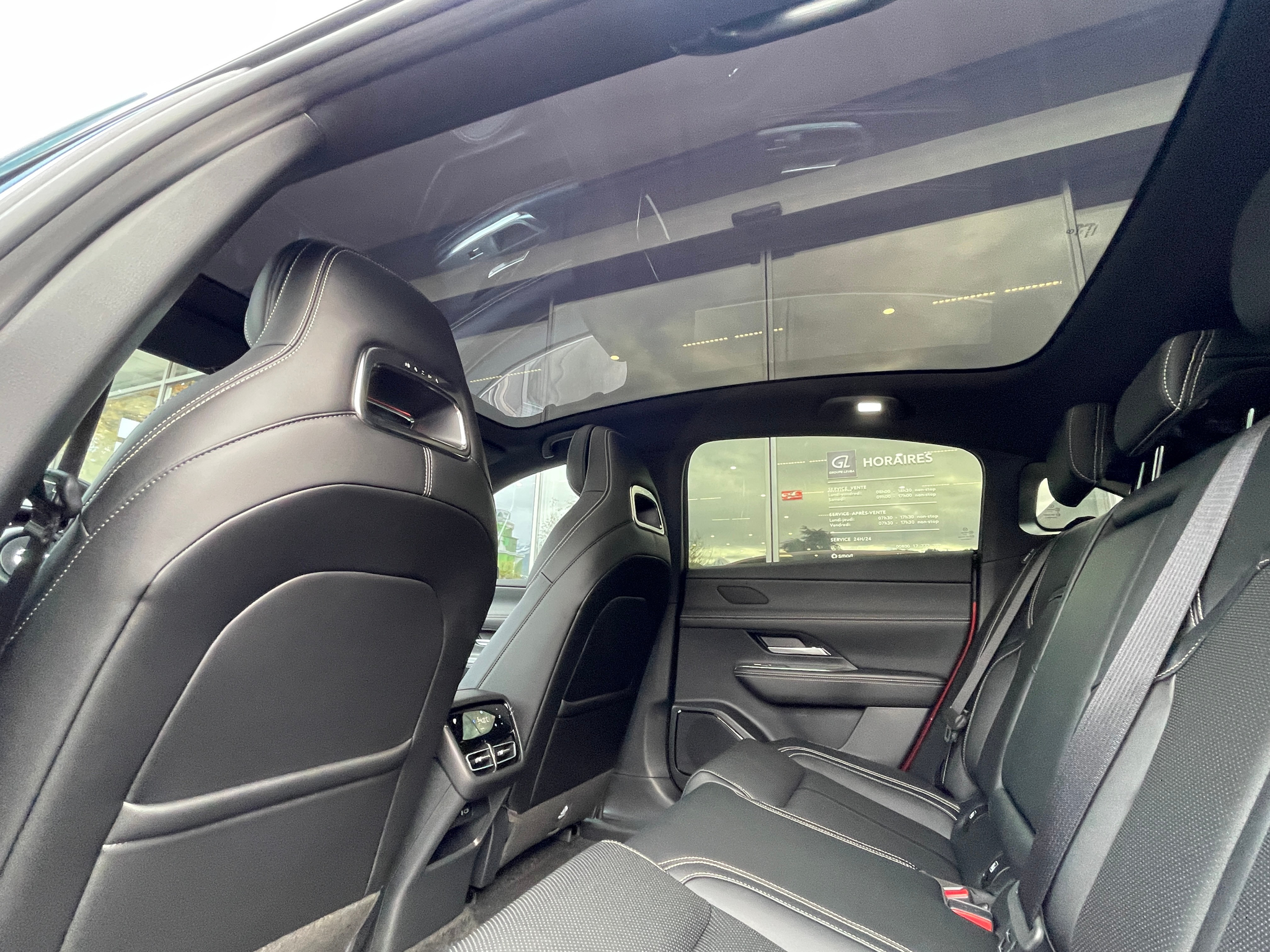 listing desktop thumbnail image 9