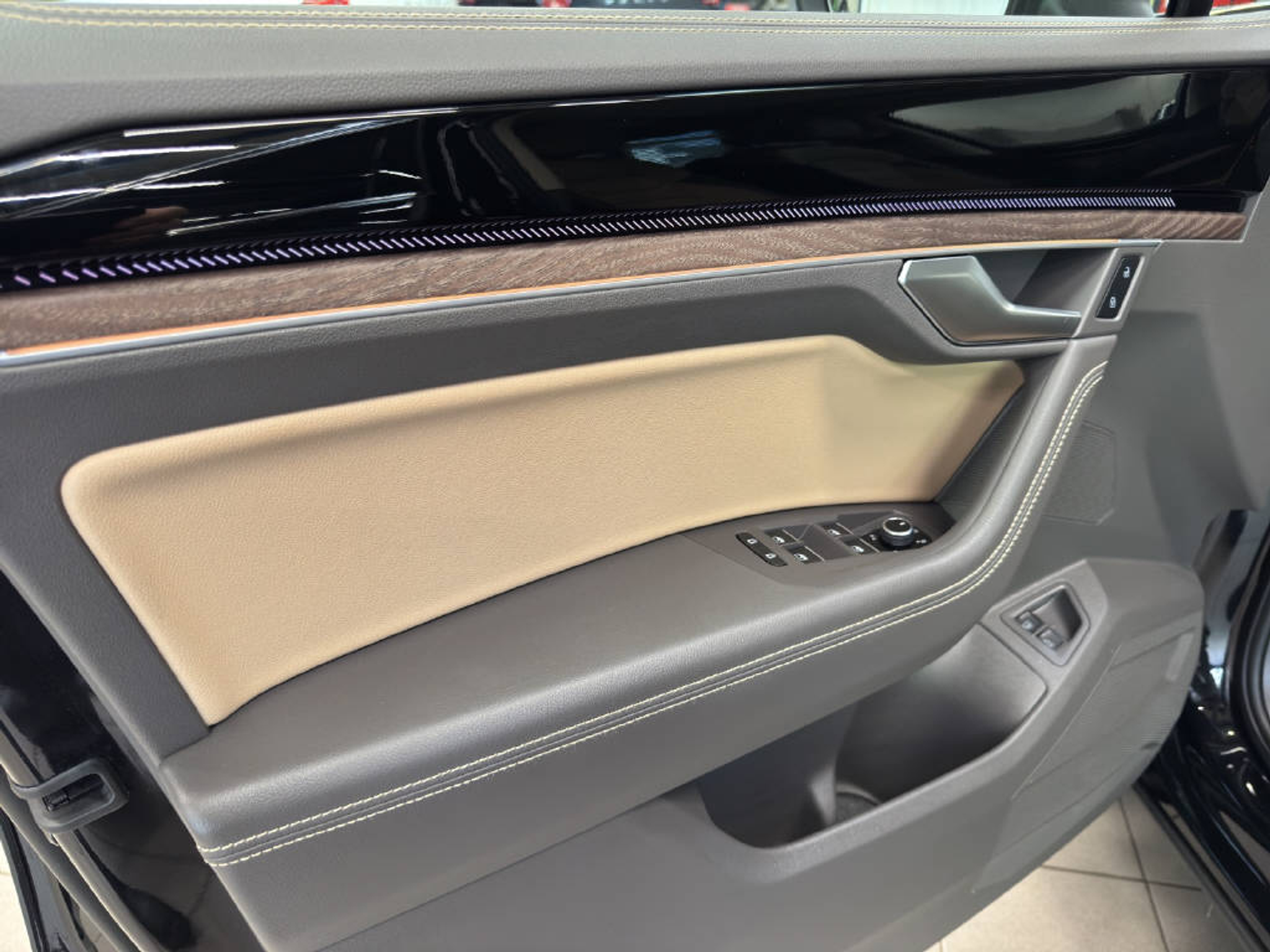 listing desktop thumbnail image 12