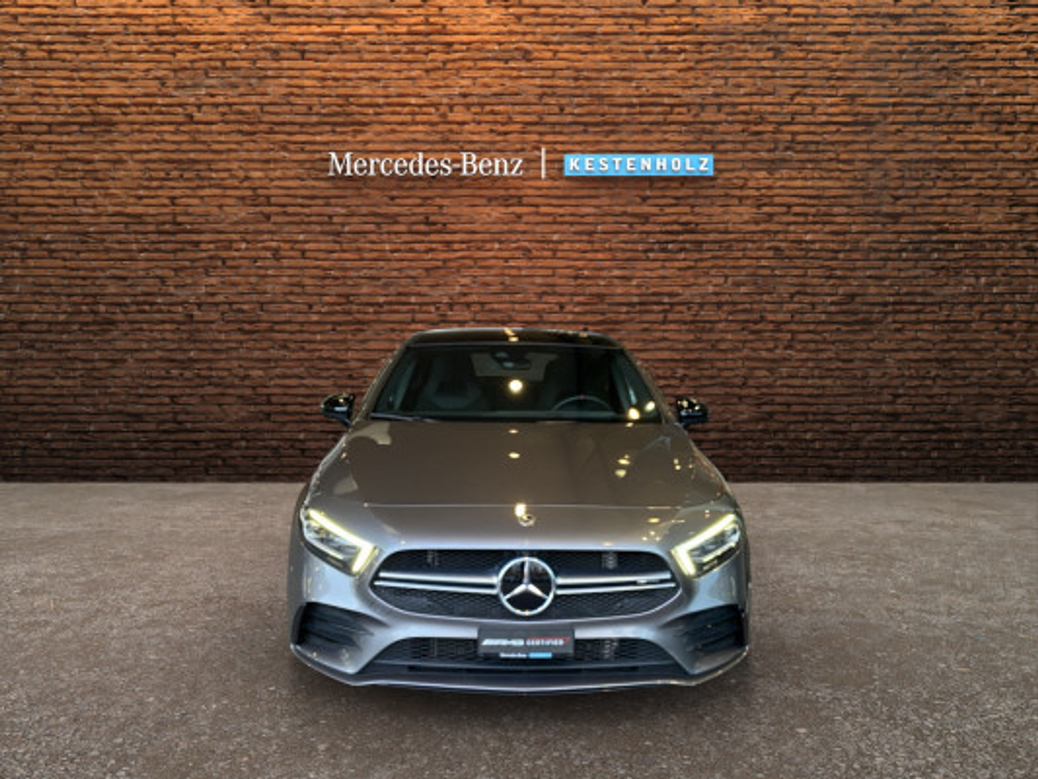 listing desktop thumbnail image 4