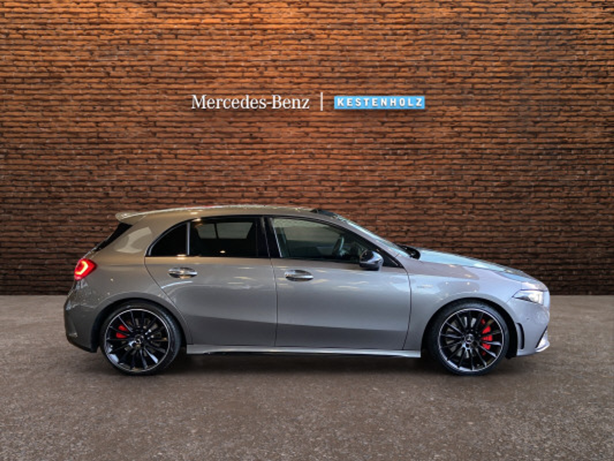 listing desktop thumbnail image 2