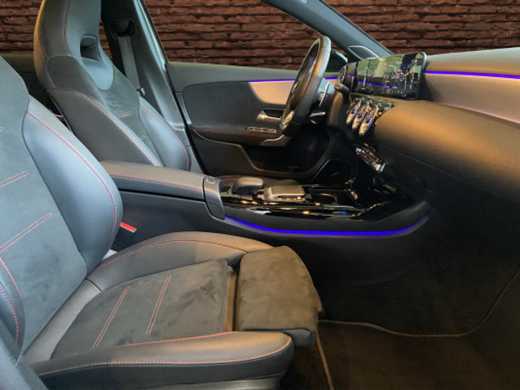 listing desktop thumbnail image 11