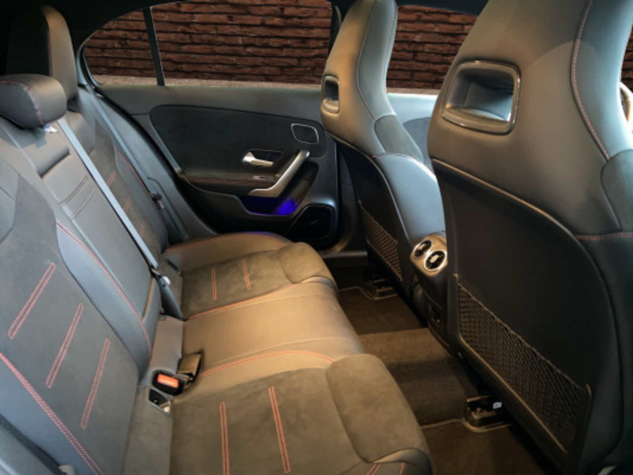 listing desktop thumbnail image 12