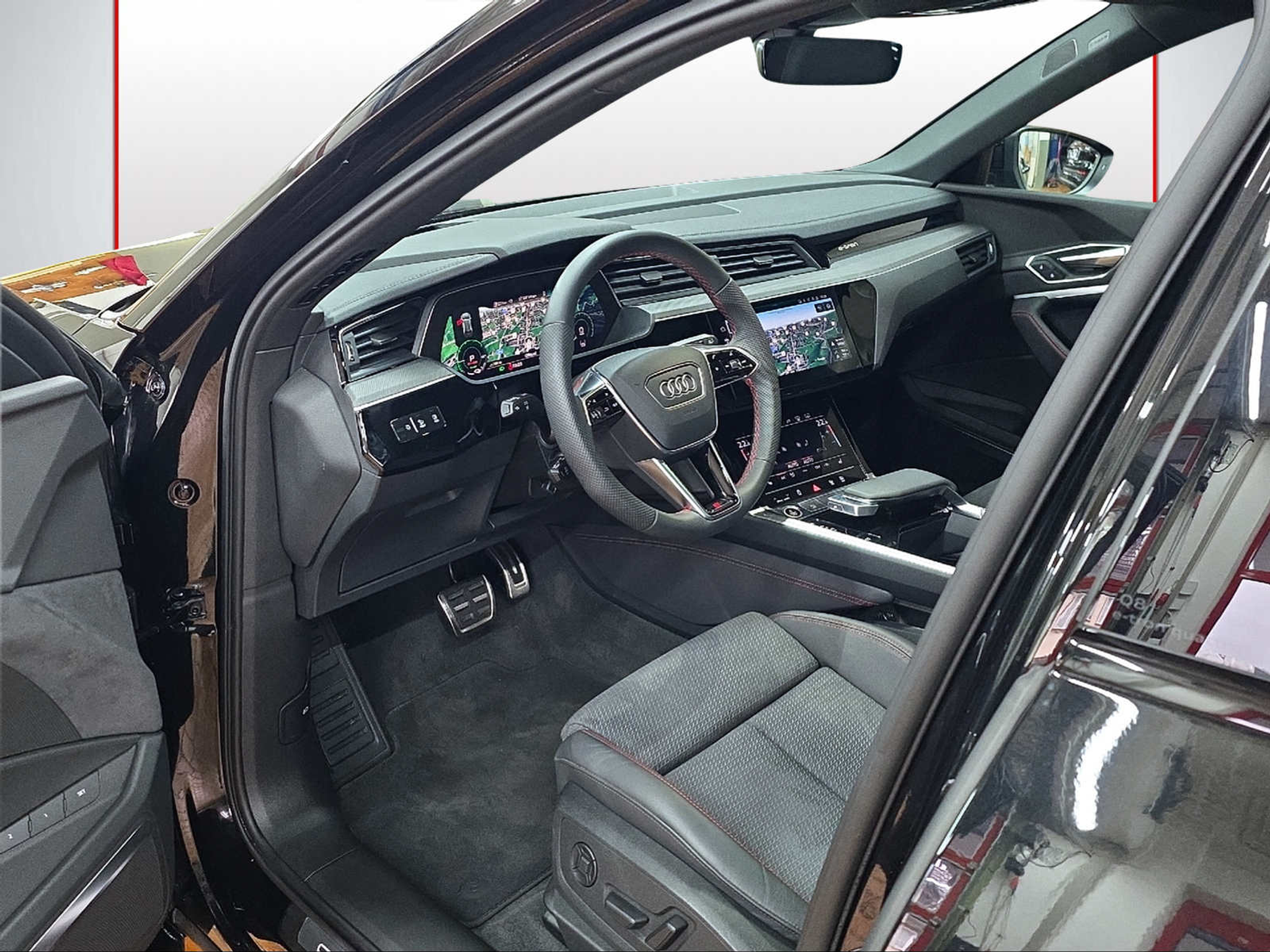 listing desktop thumbnail image 5