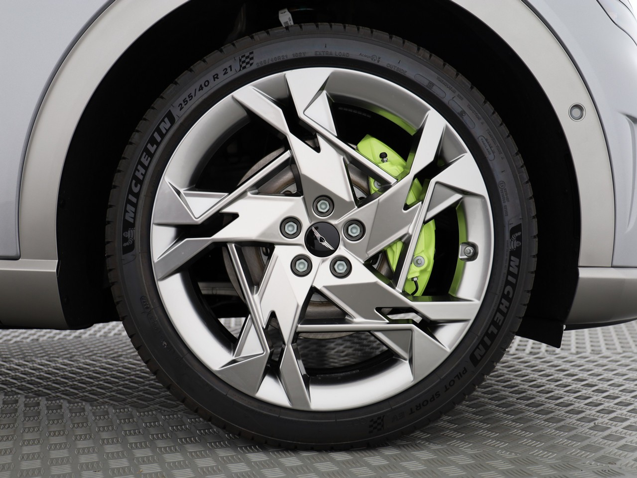 listing desktop thumbnail image 14