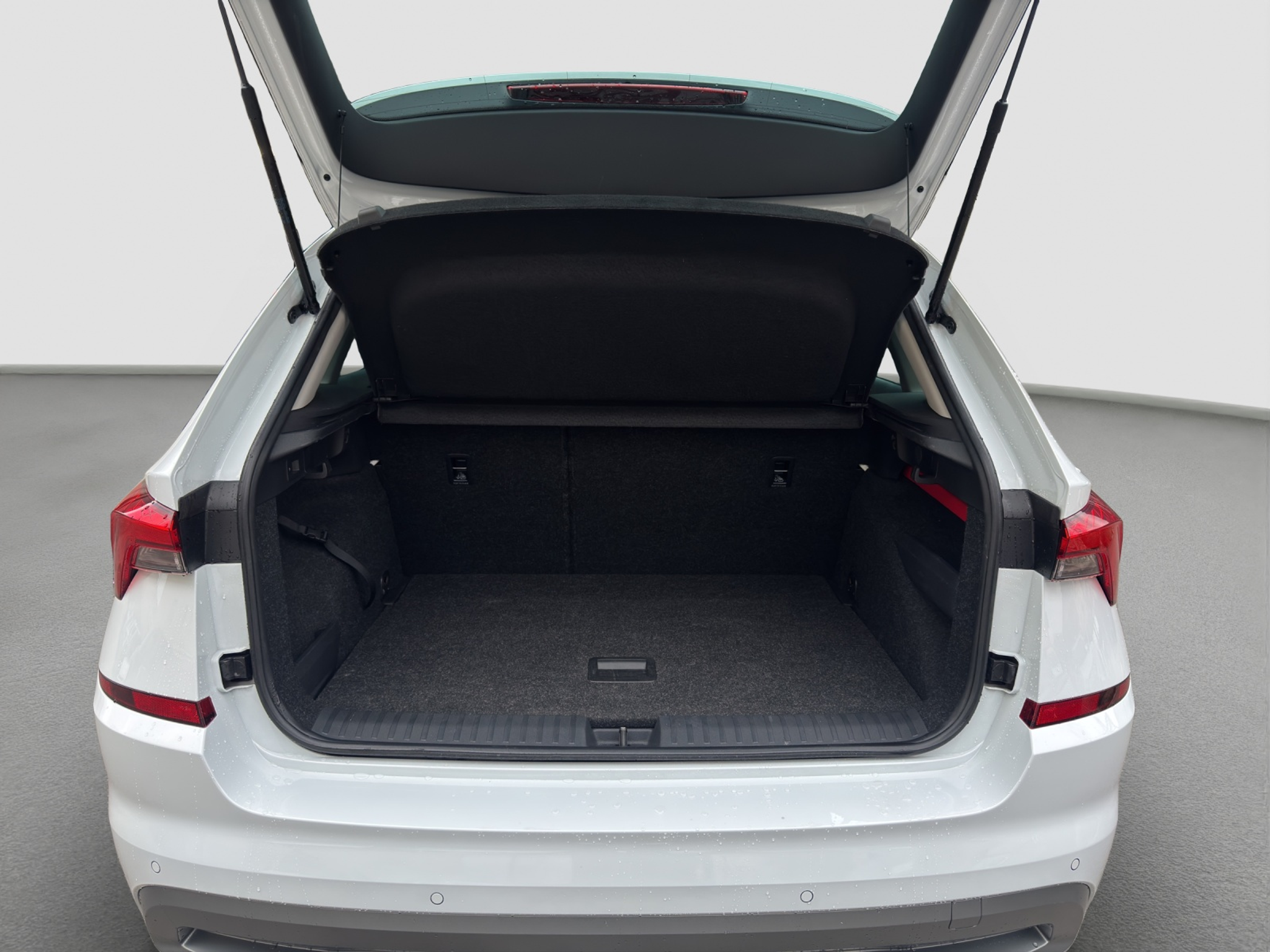 listing desktop thumbnail image 8