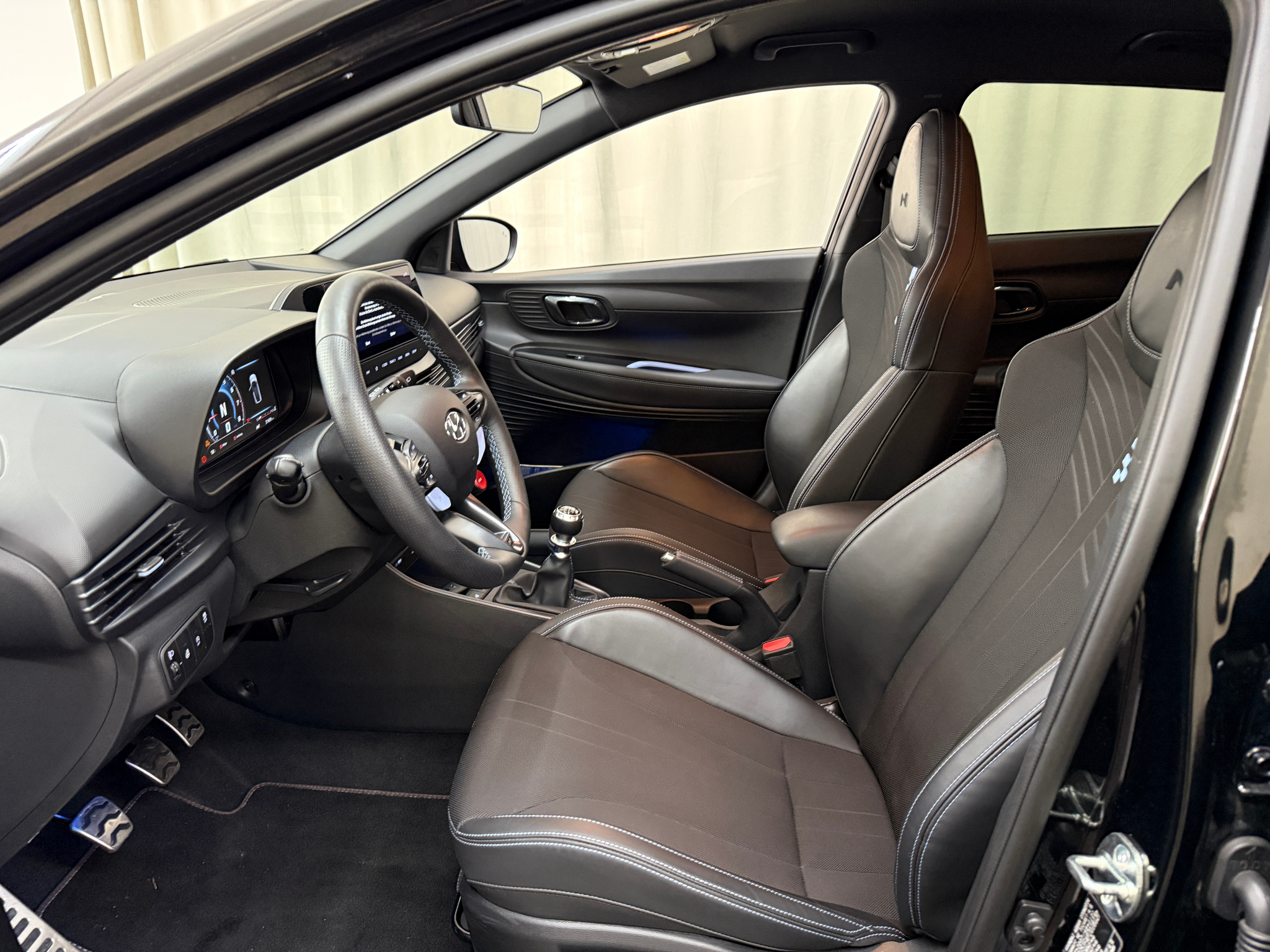 listing desktop thumbnail image 6