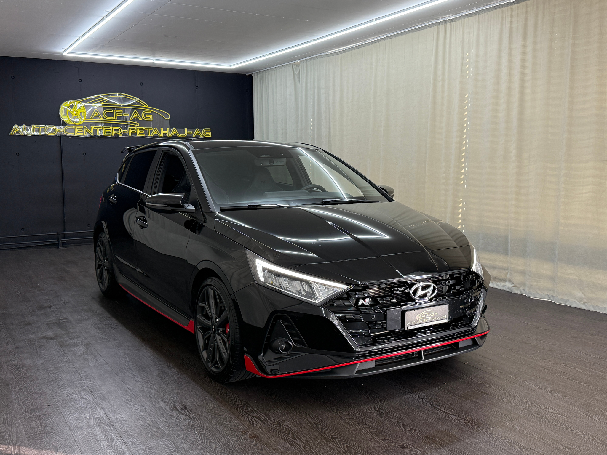 listing desktop thumbnail image 2