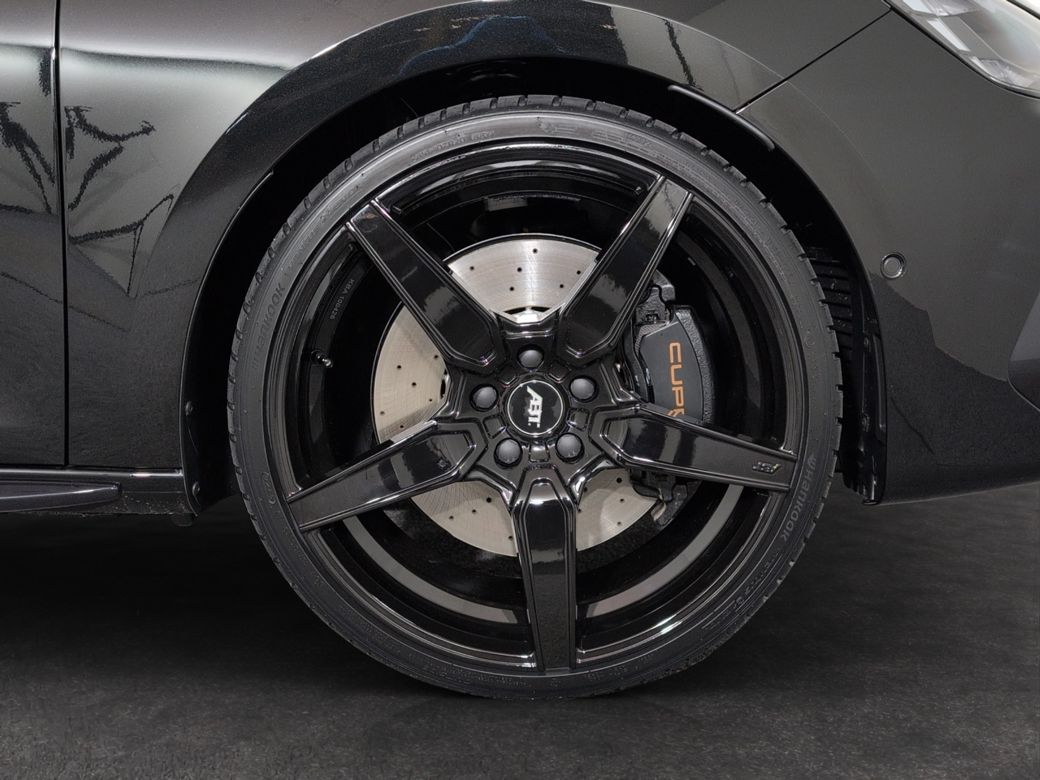 listing desktop thumbnail image 4