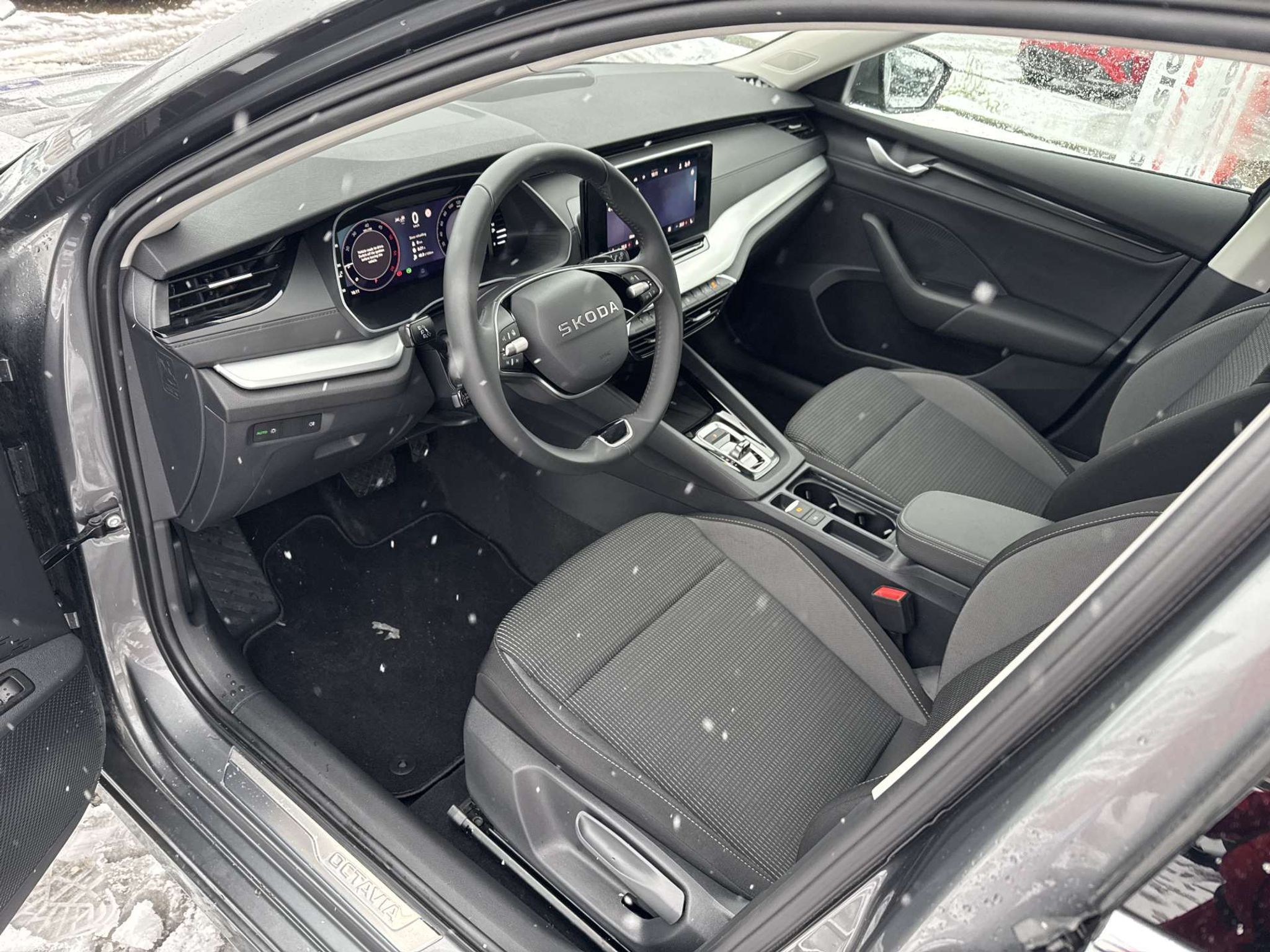 listing desktop thumbnail image 5