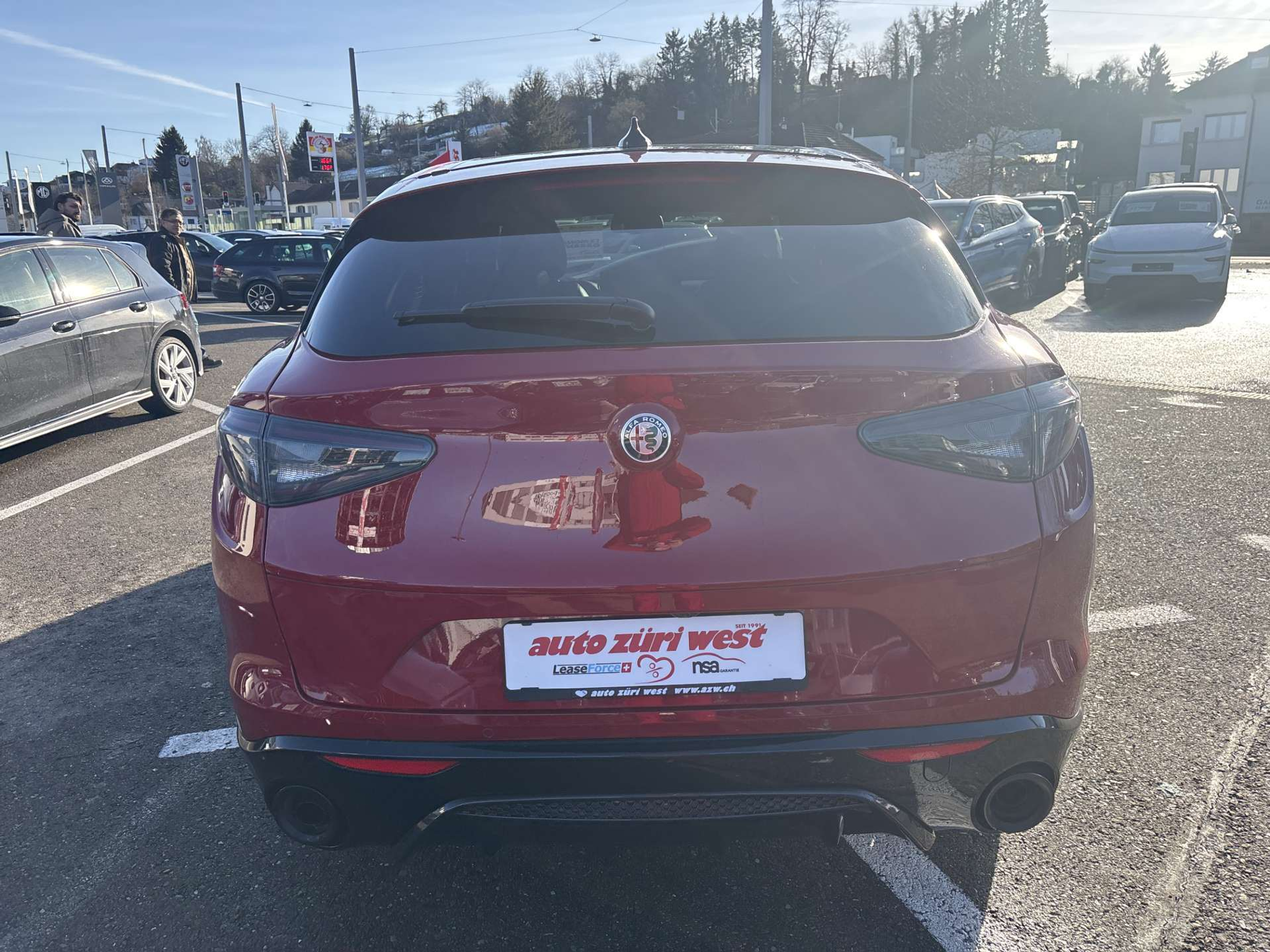 listing desktop thumbnail image 10