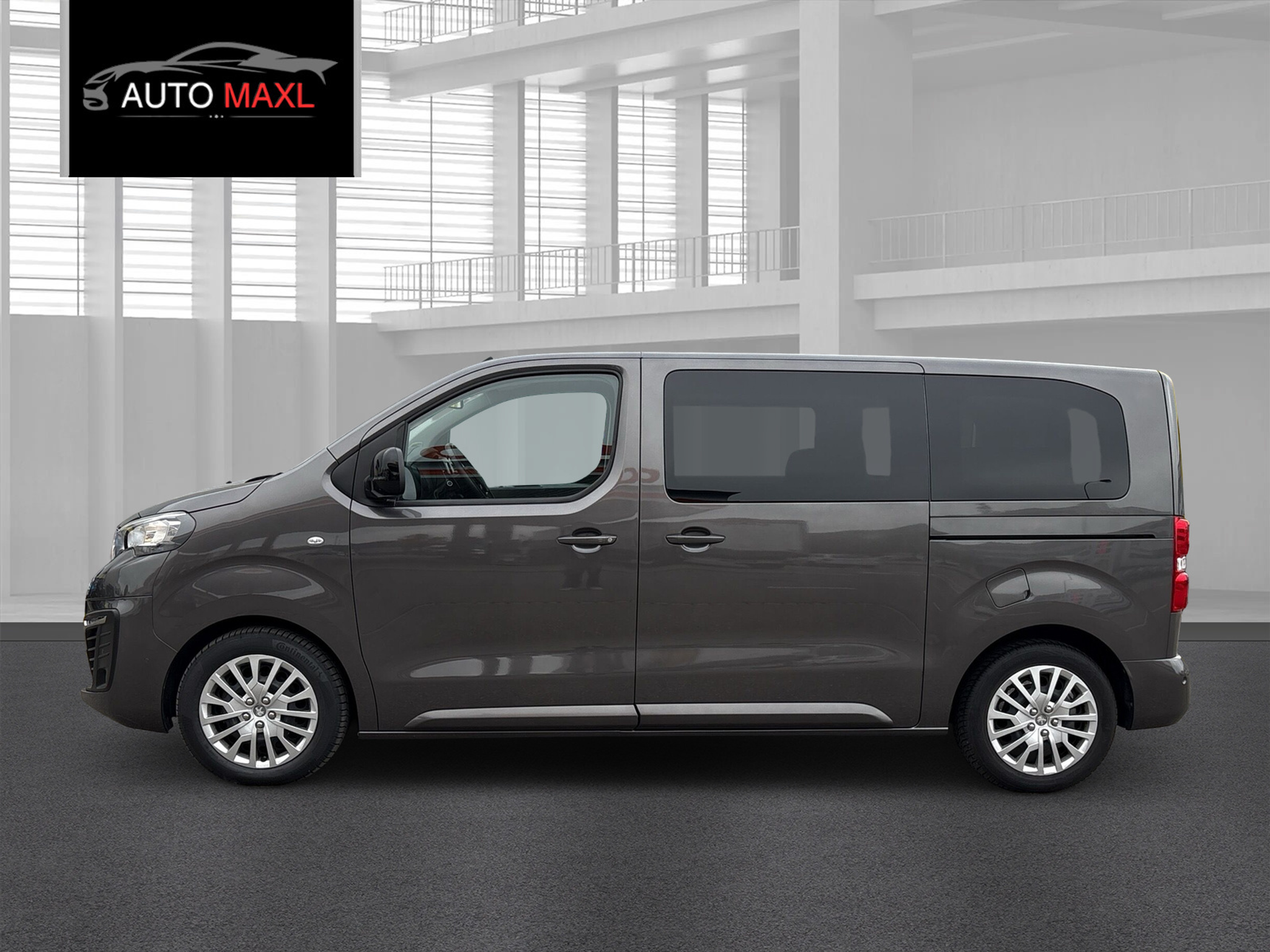 listing desktop thumbnail image 4