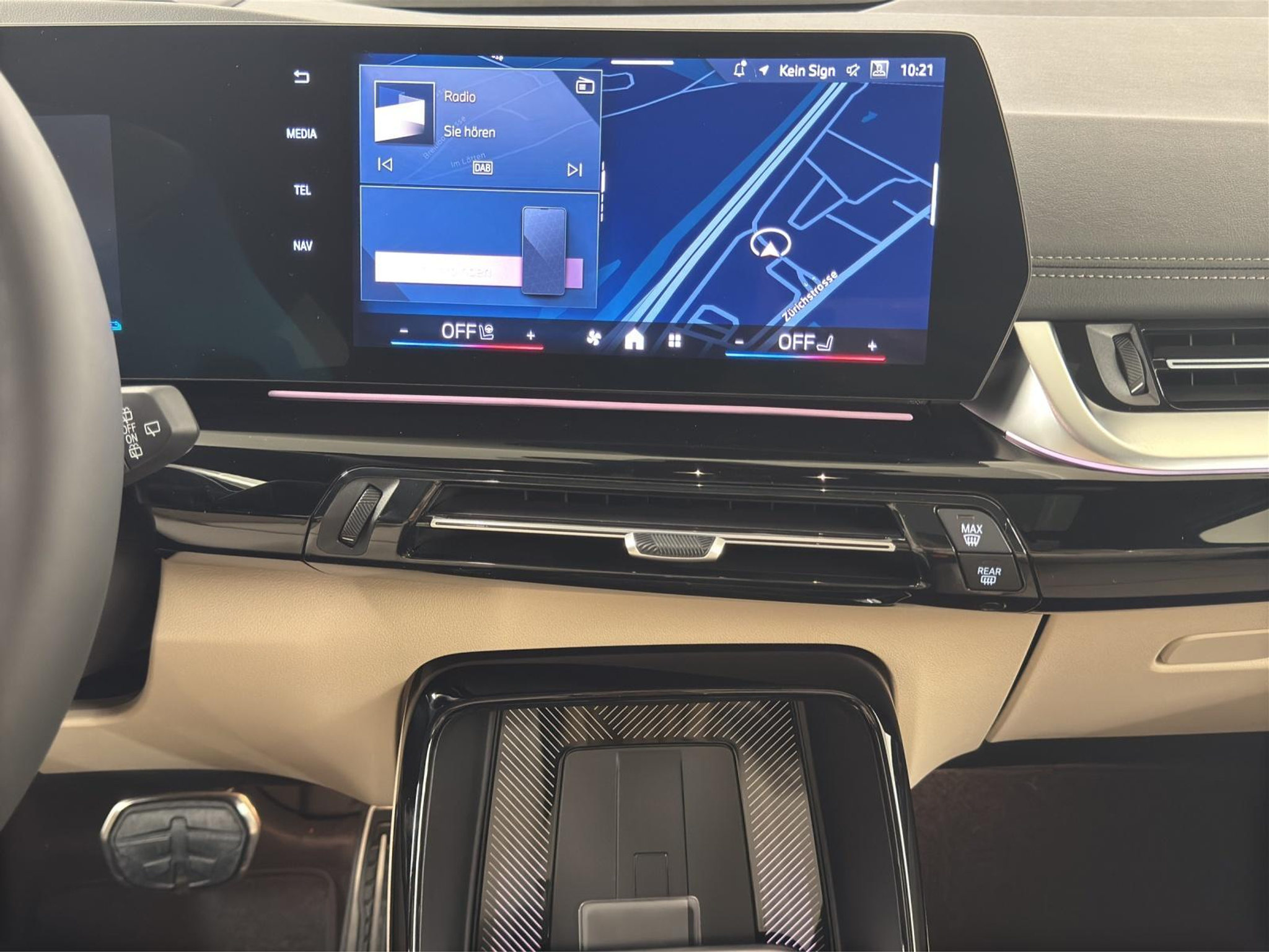 listing desktop thumbnail image 16