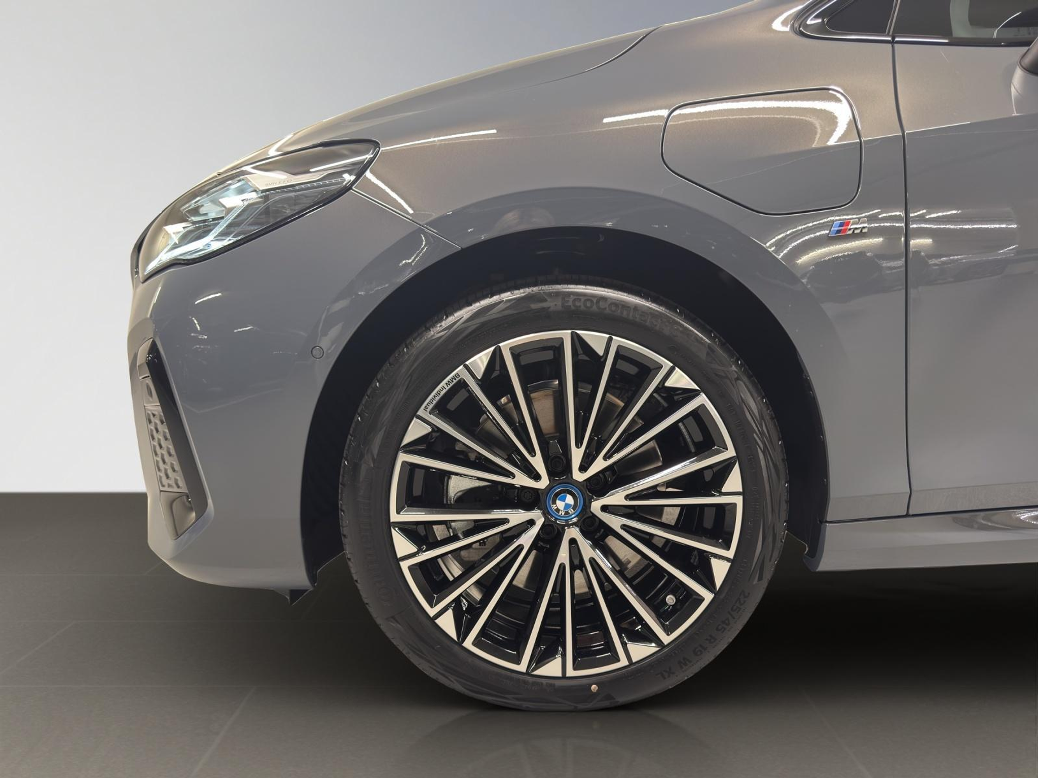 listing desktop thumbnail image 8