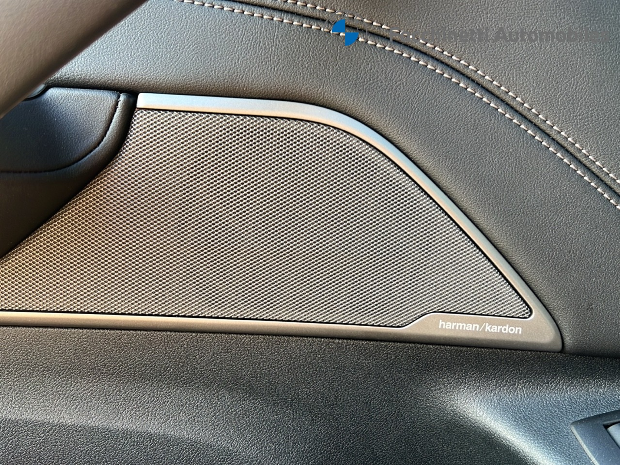 listing desktop thumbnail image 20