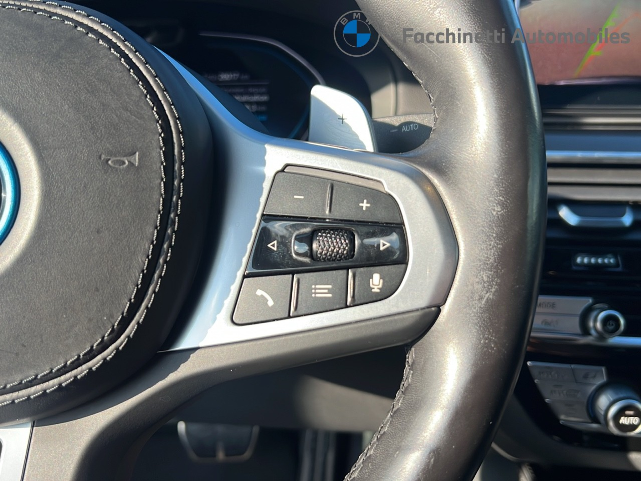 listing desktop thumbnail image 22