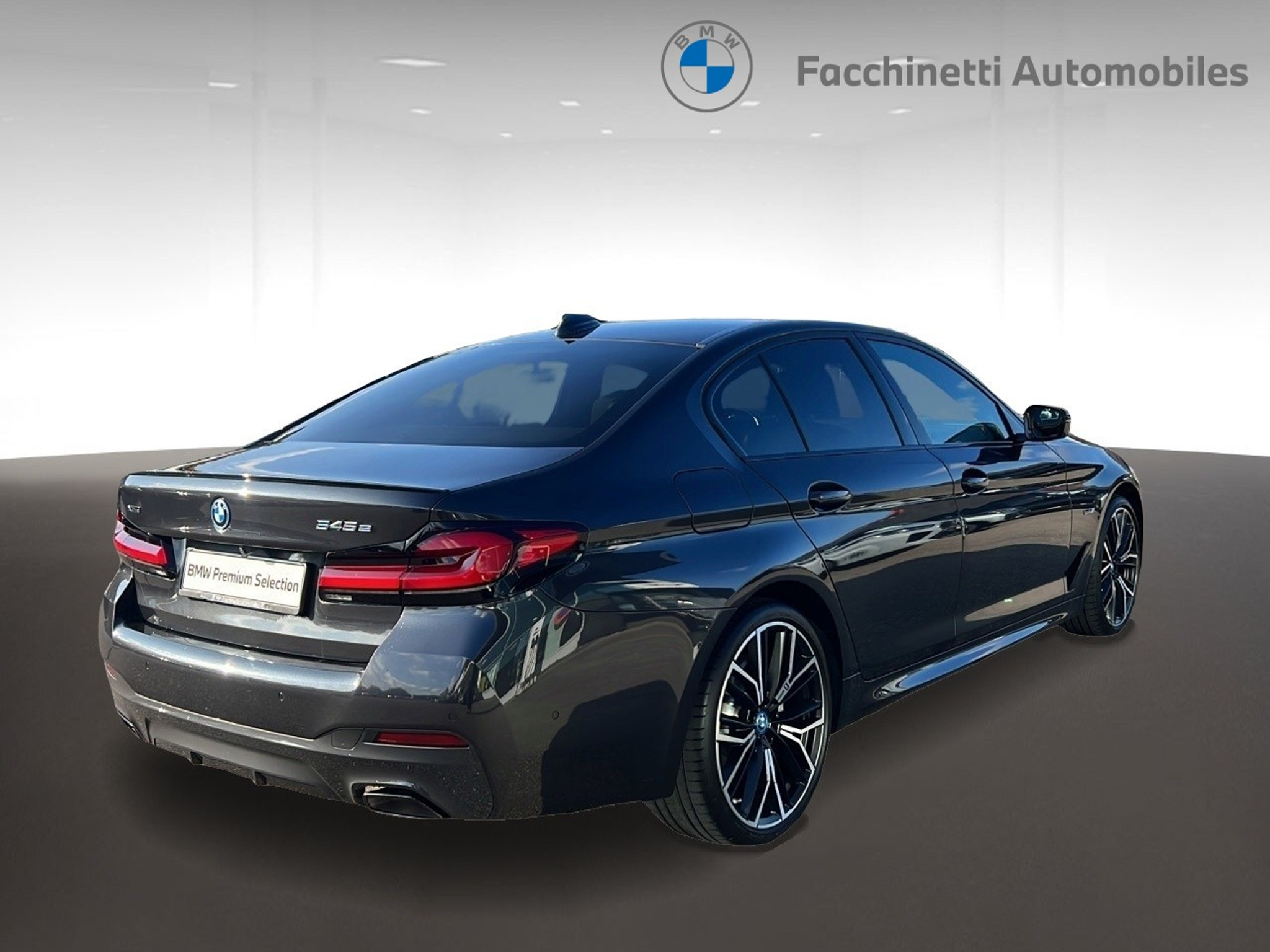 listing desktop thumbnail image 4