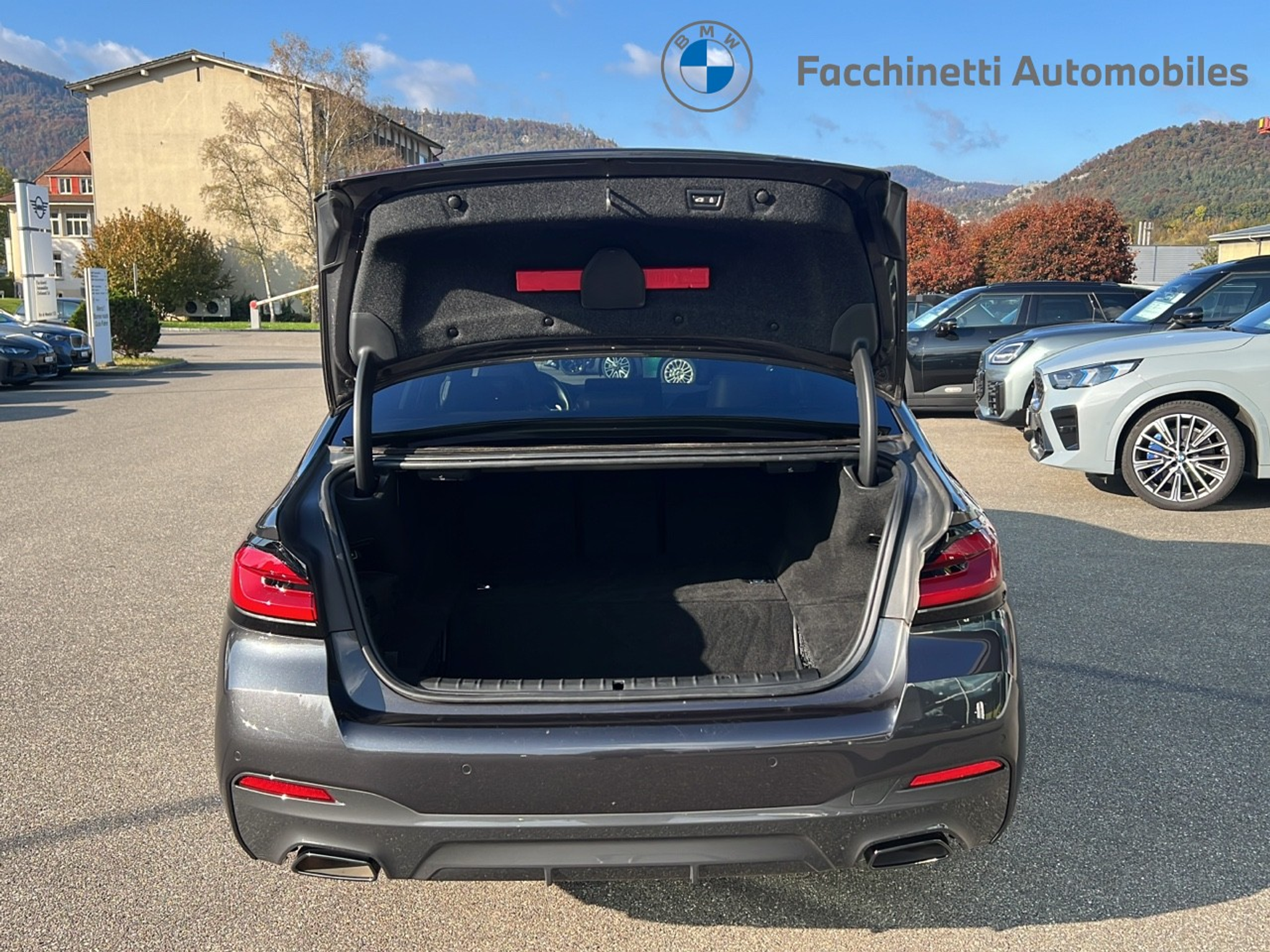 listing desktop thumbnail image 12