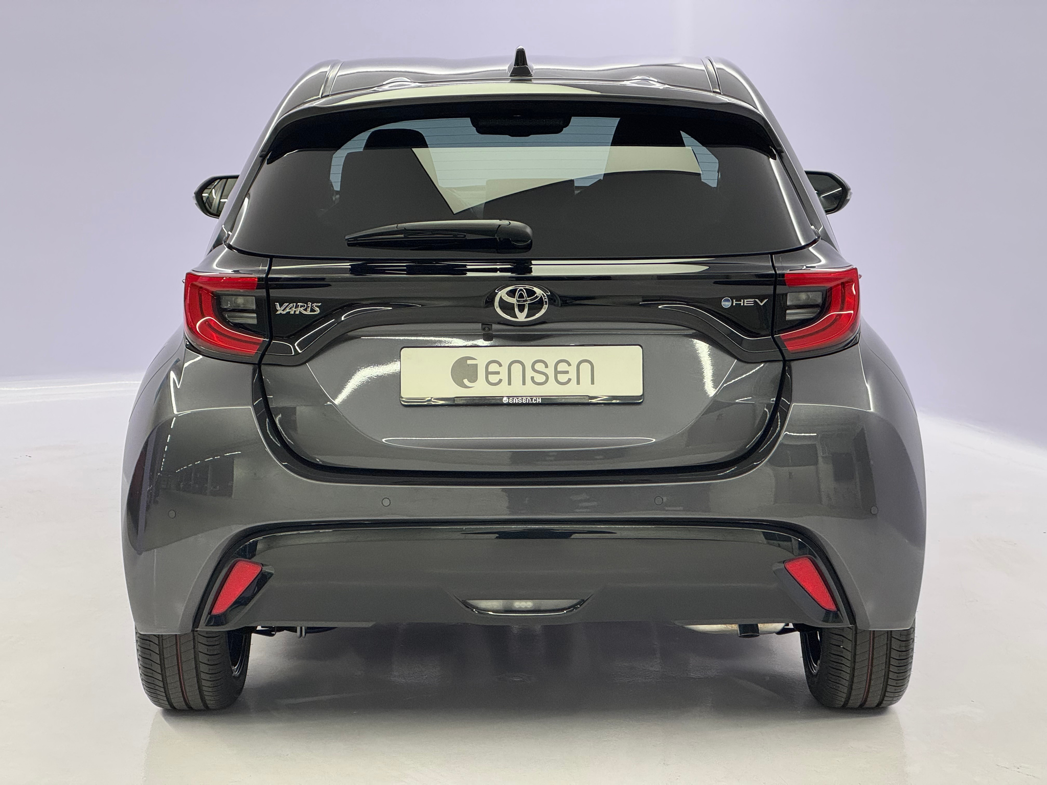 listing desktop thumbnail image 3