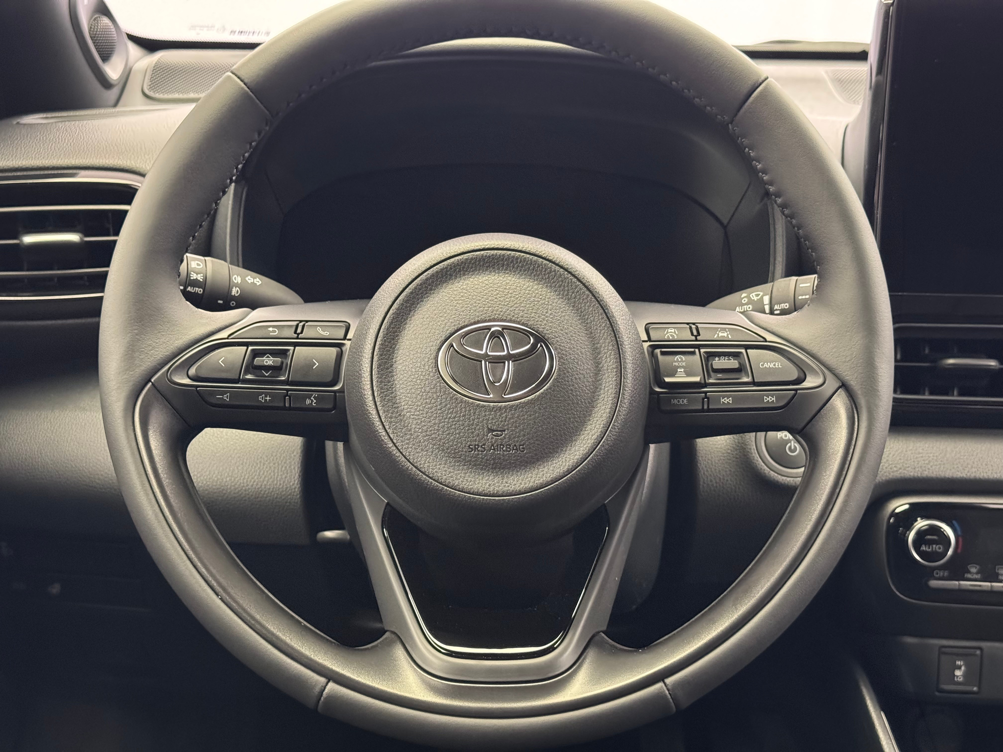 listing desktop thumbnail image 11