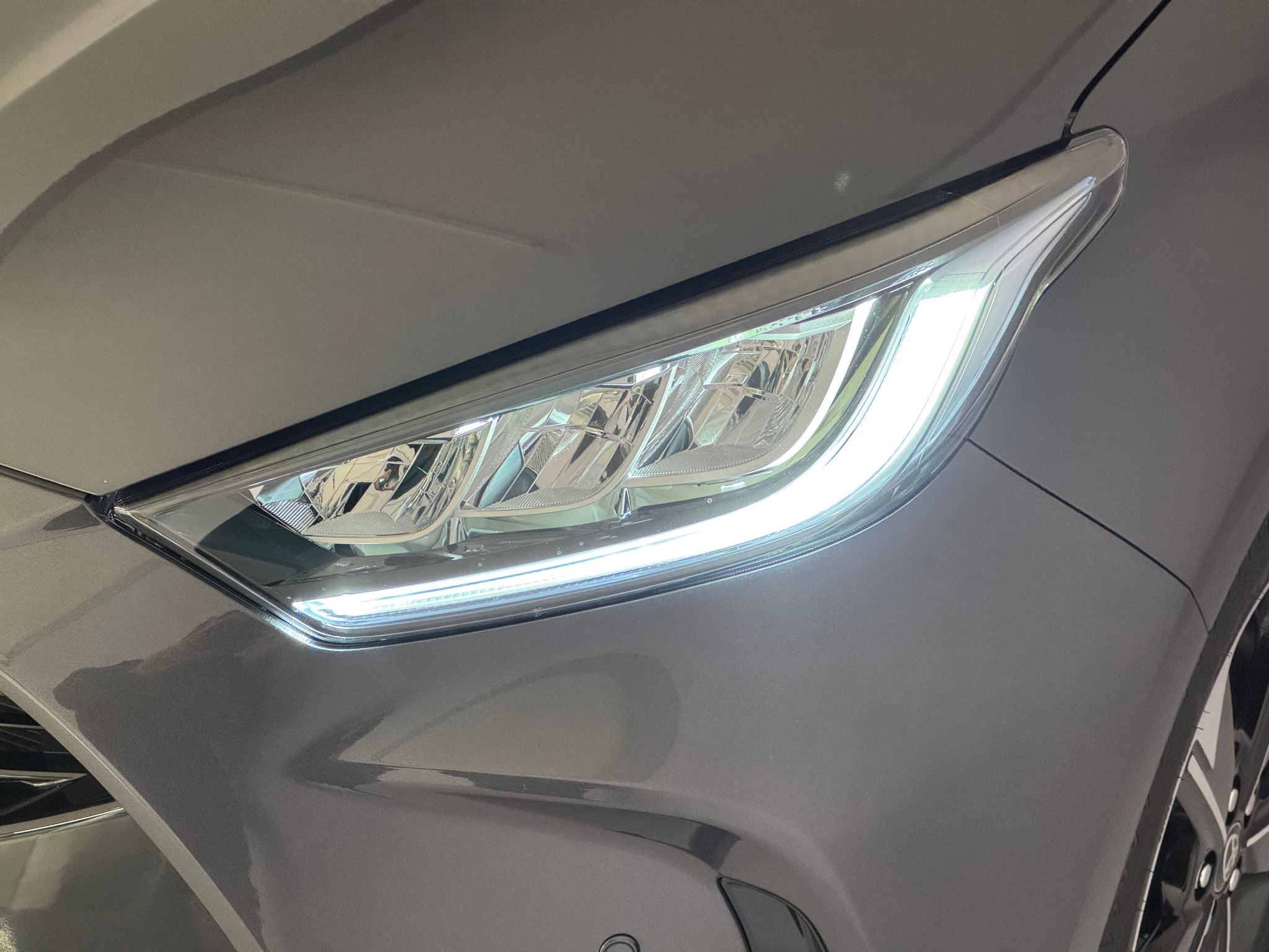 listing desktop thumbnail image 15