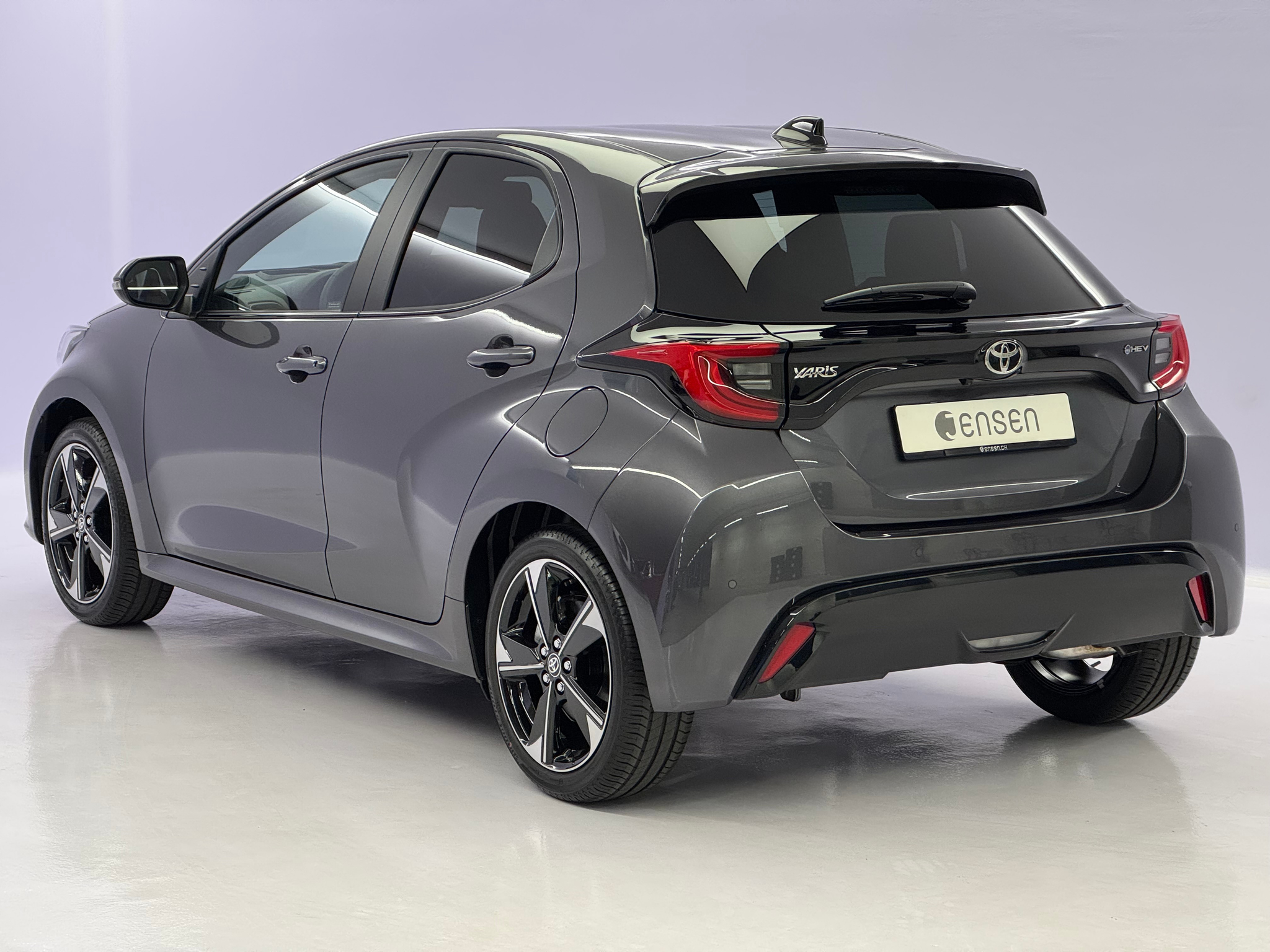 listing desktop thumbnail image 4