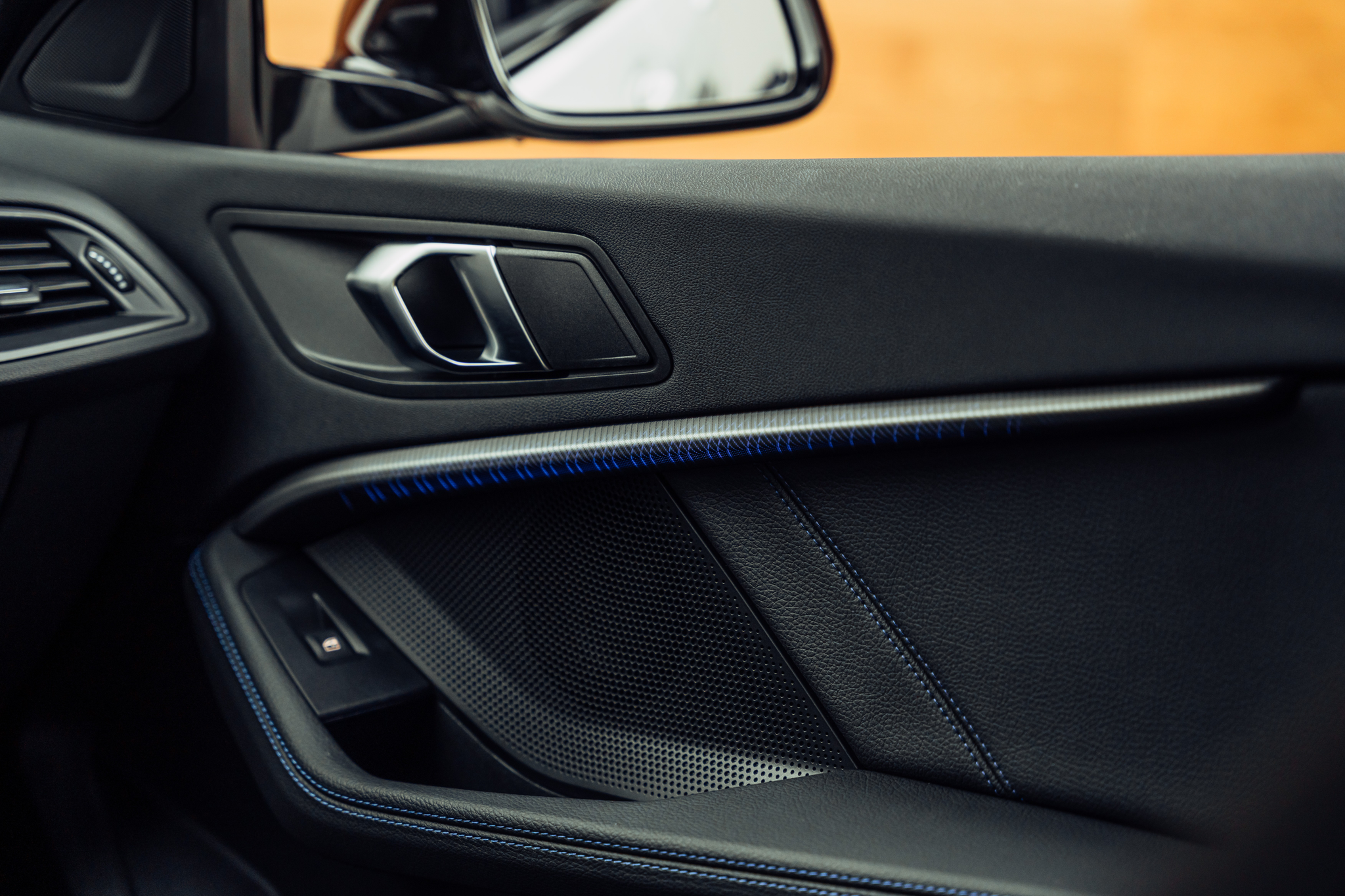 listing desktop thumbnail image 22