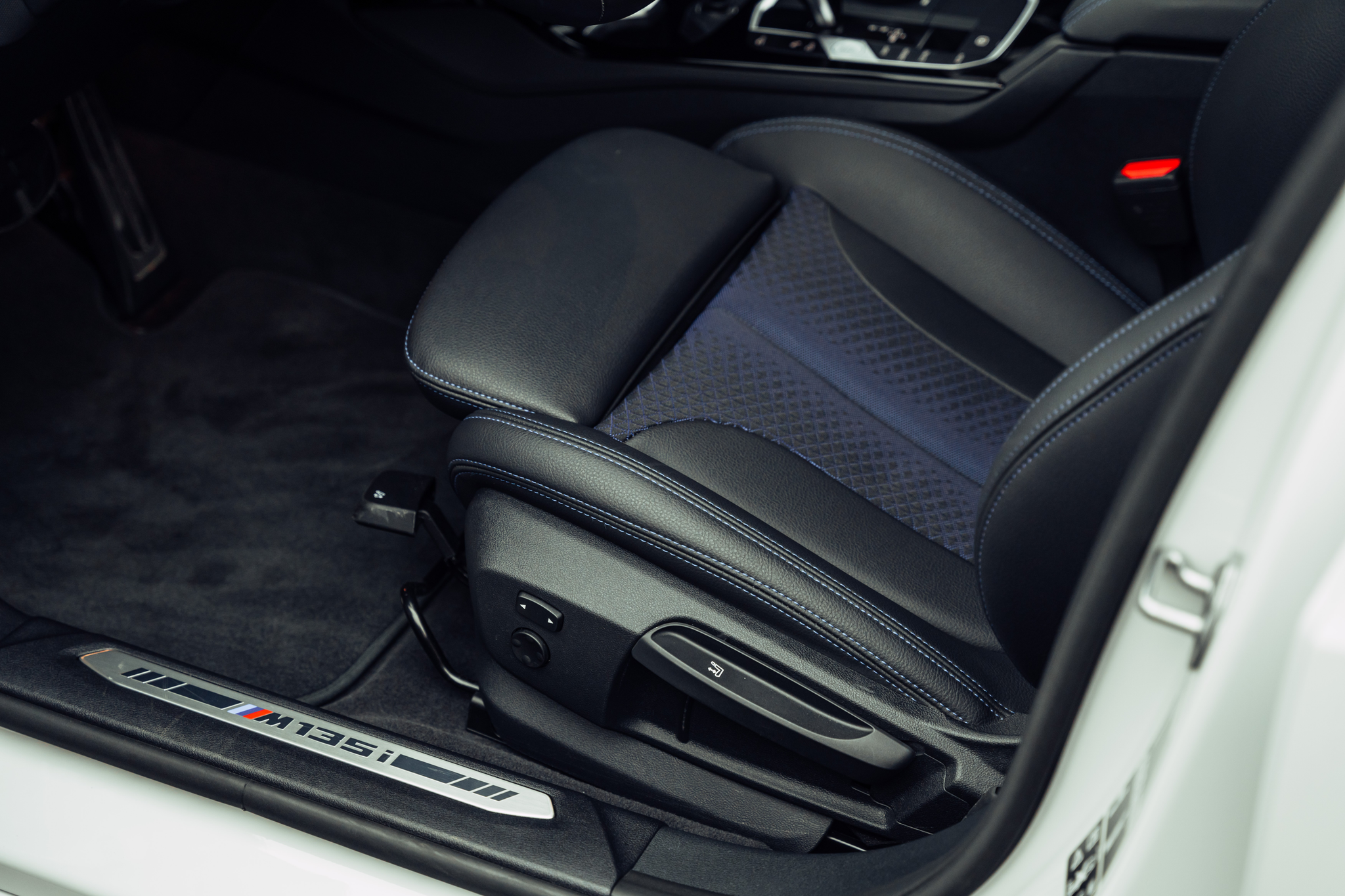 listing desktop thumbnail image 12