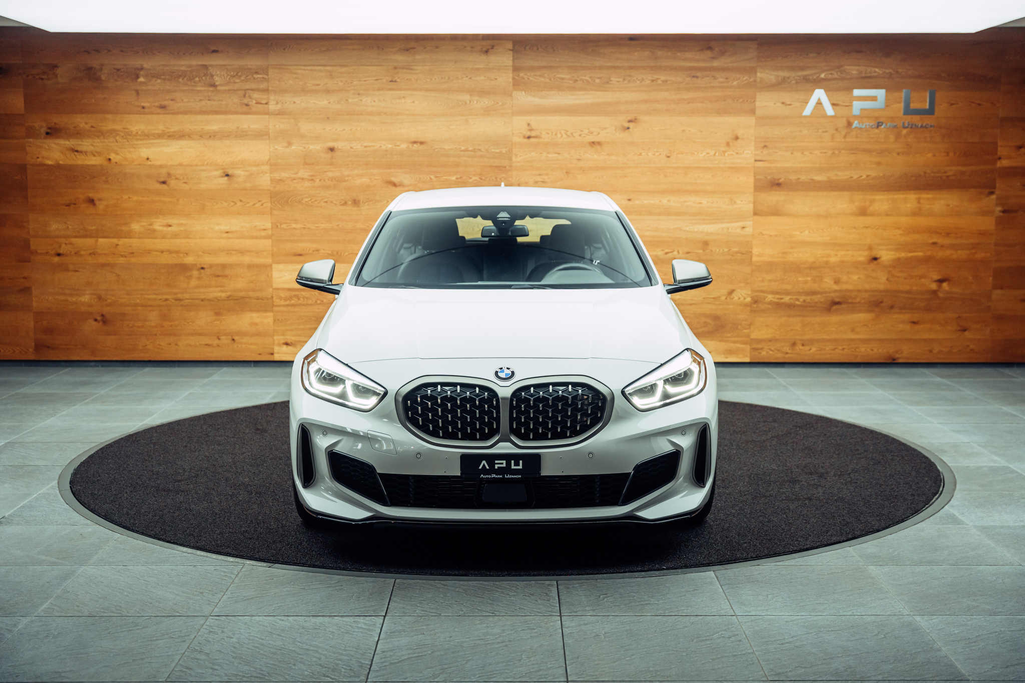 listing desktop thumbnail image 10